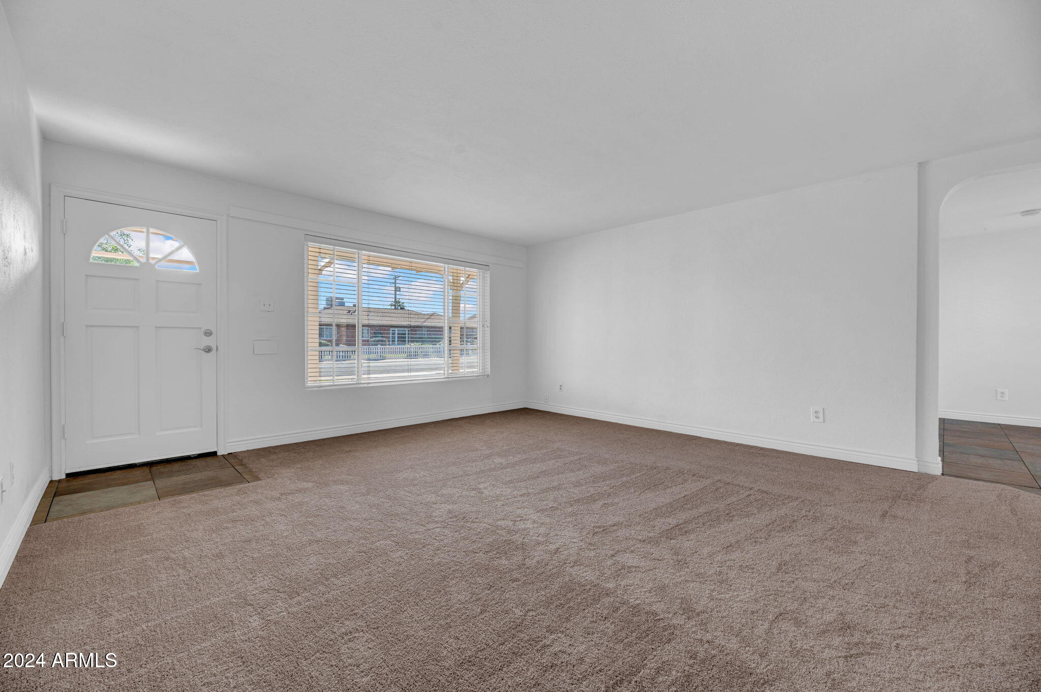 7306 E WILSHIRE Drive