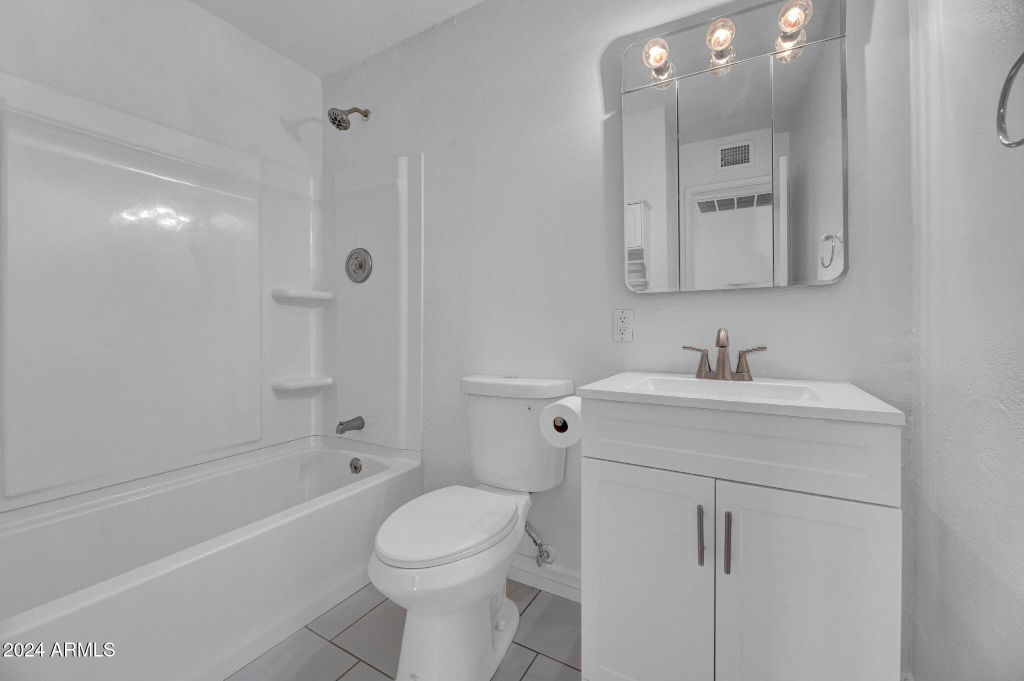 7306 E WILSHIRE Drive