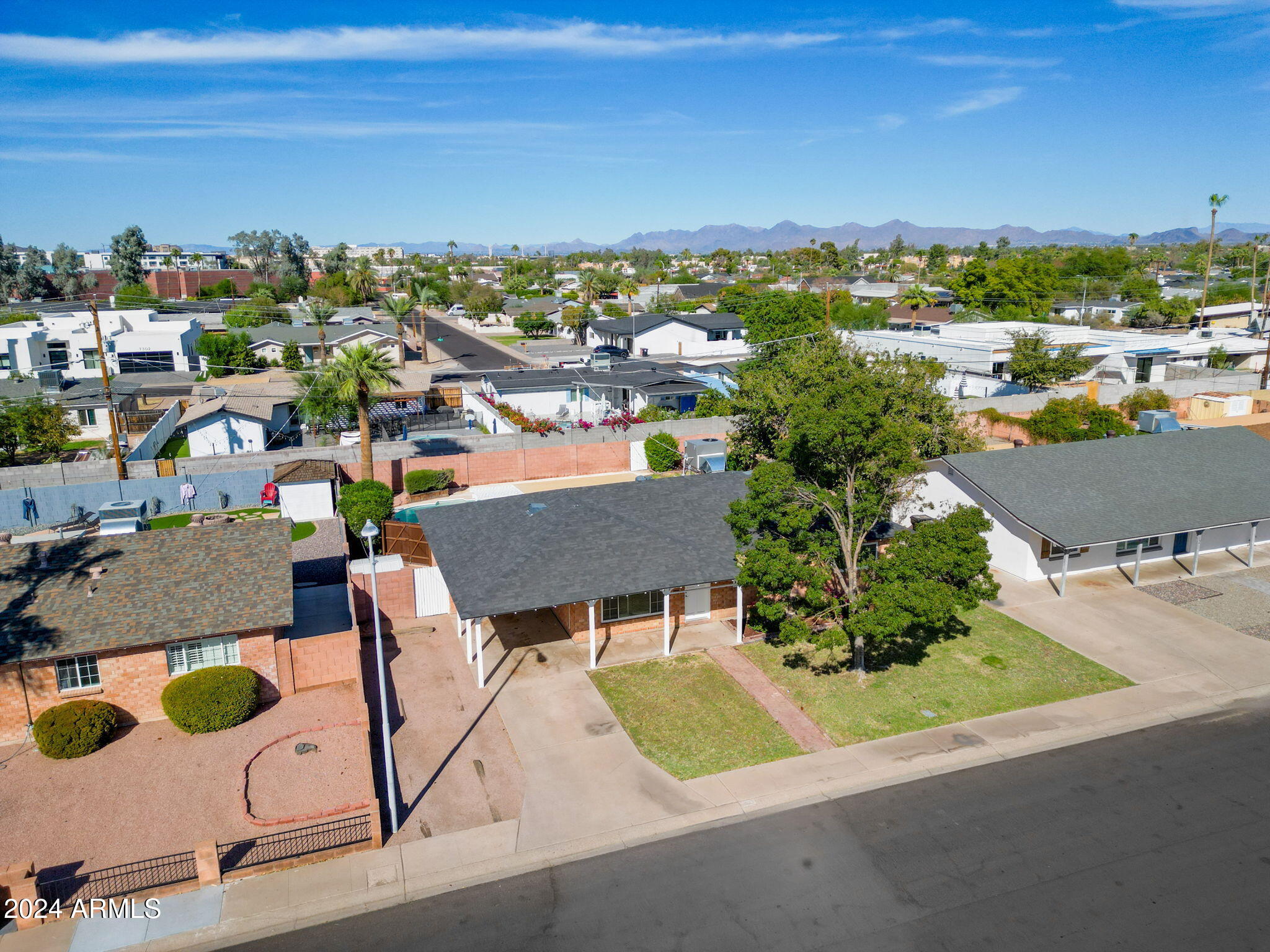 7306 E WILSHIRE Drive