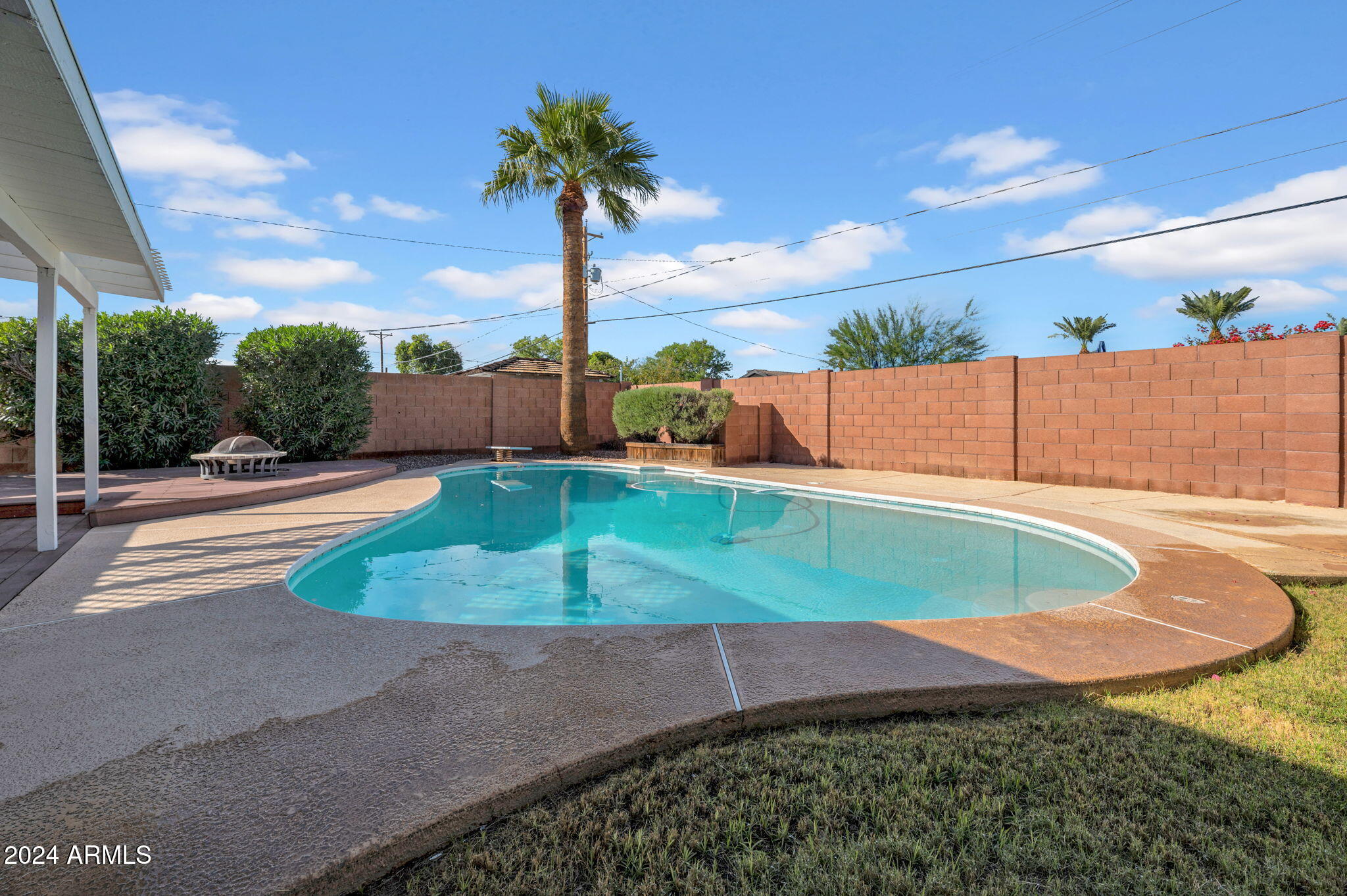 7306 E WILSHIRE Drive