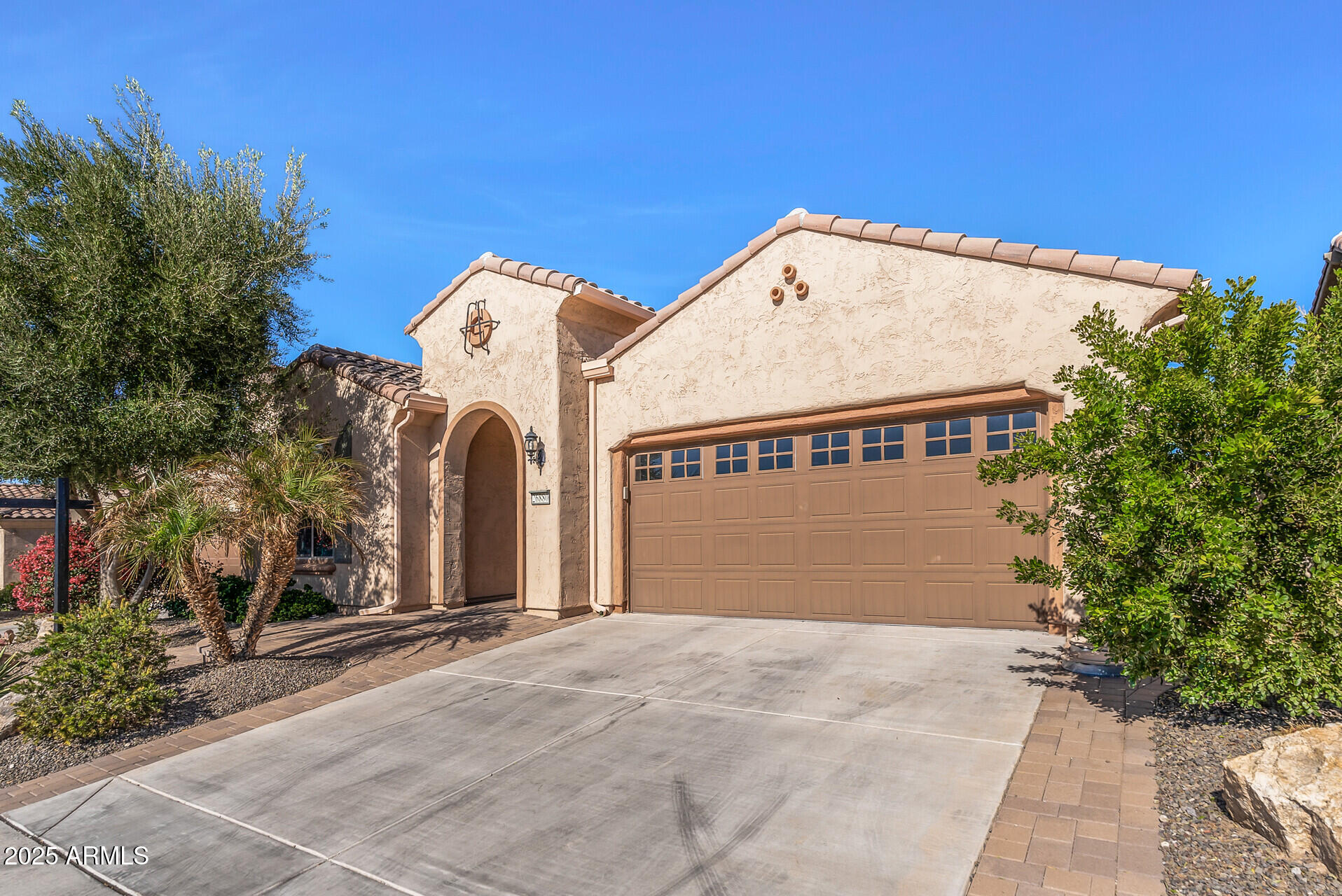 26880 W SIERRA PINTA Drive