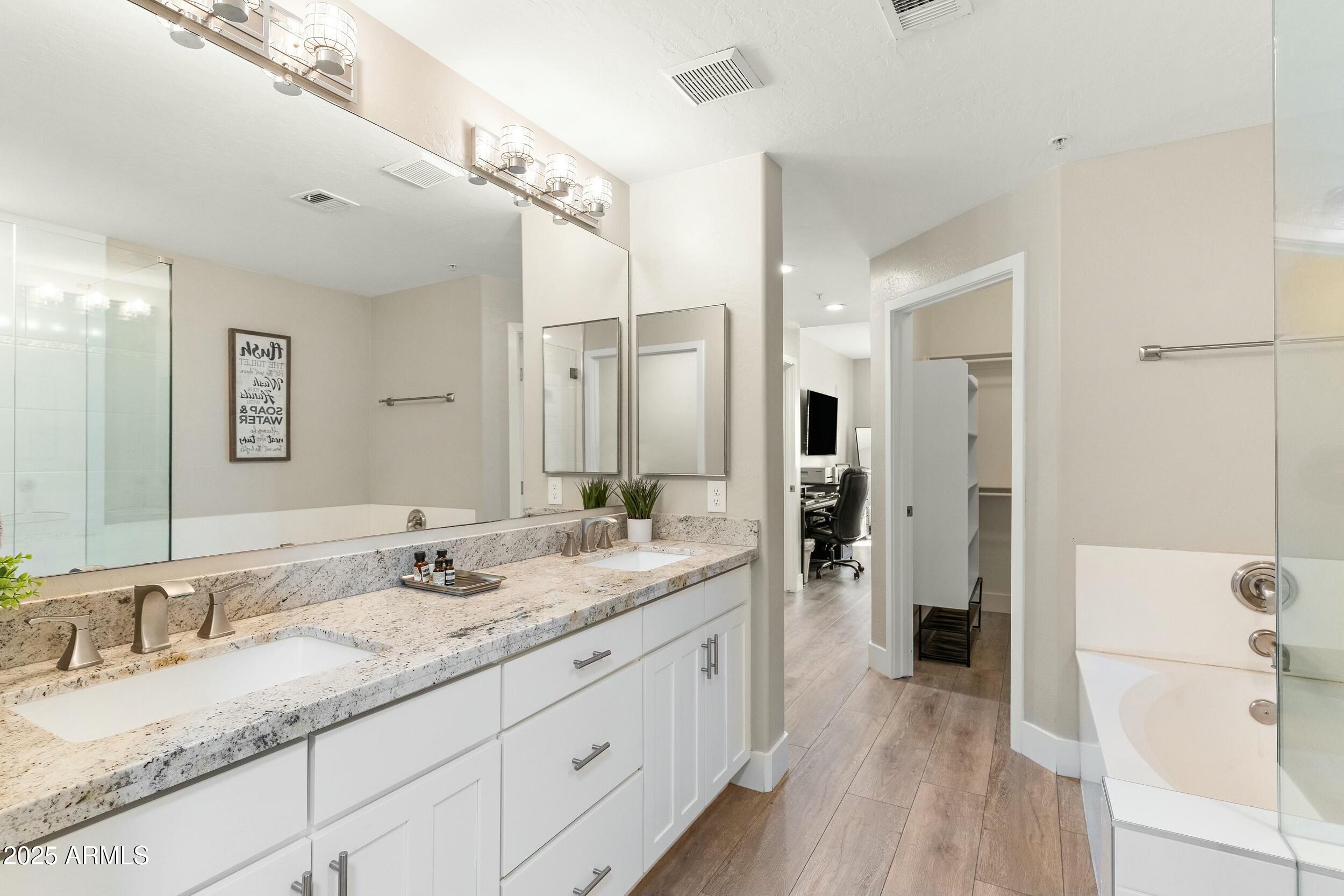 19700 N 76TH Street # 1008