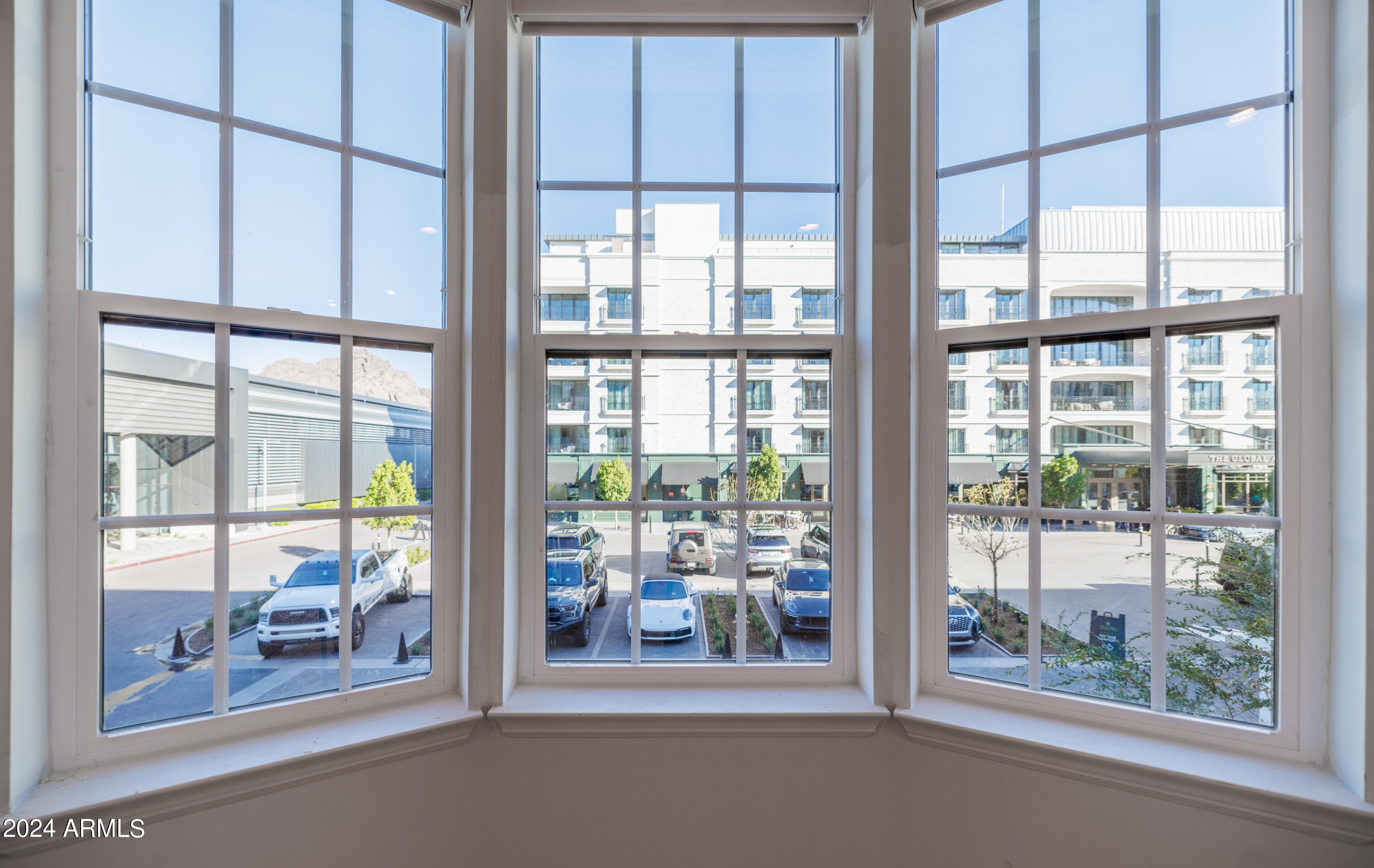 4240 E Camelback Road # 413