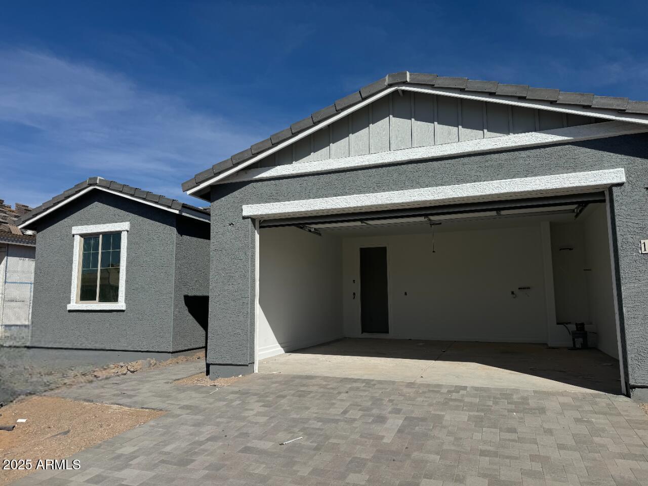 15756 W BERYL Avenue