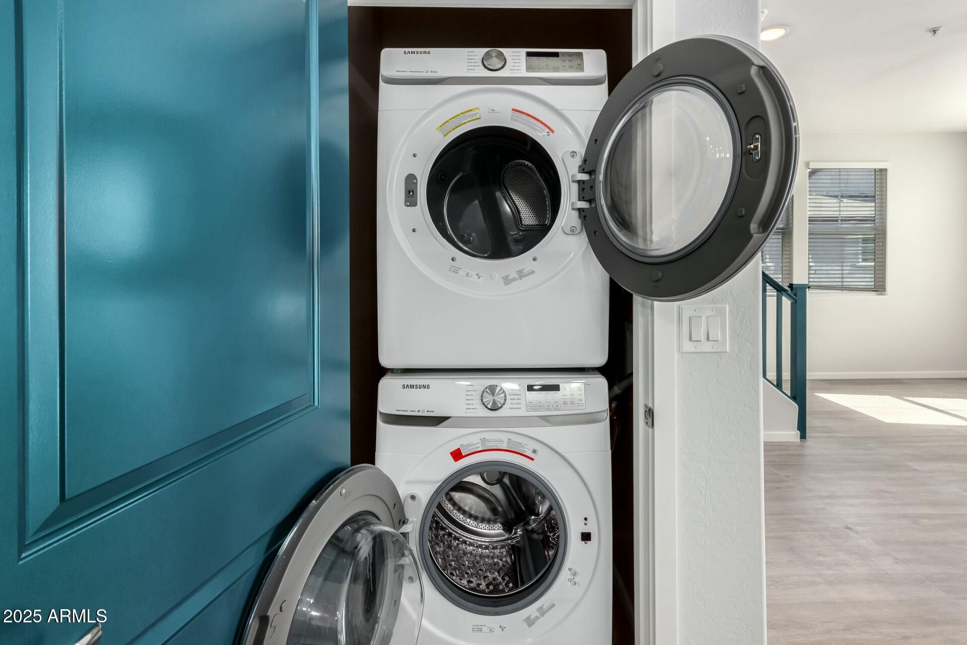 2360 E HIDALGO Avenue