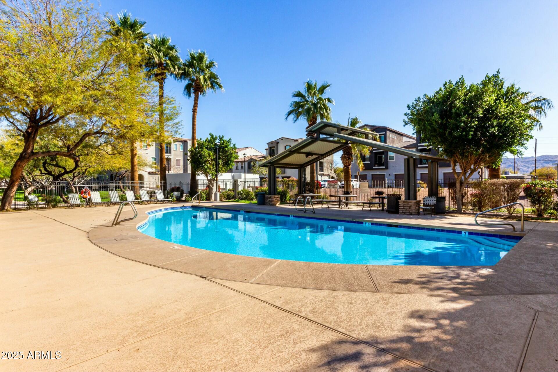 2360 E HIDALGO Avenue