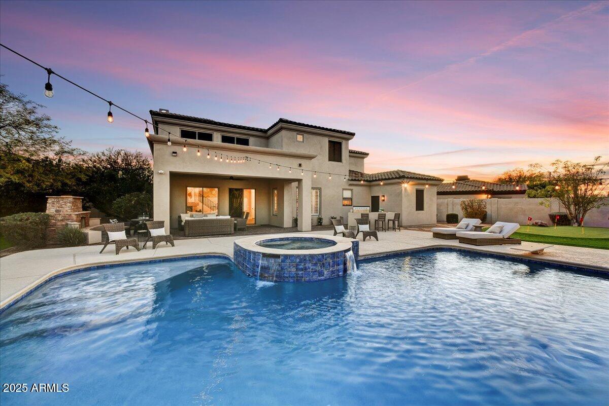 3812 E PARKSIDE Lane