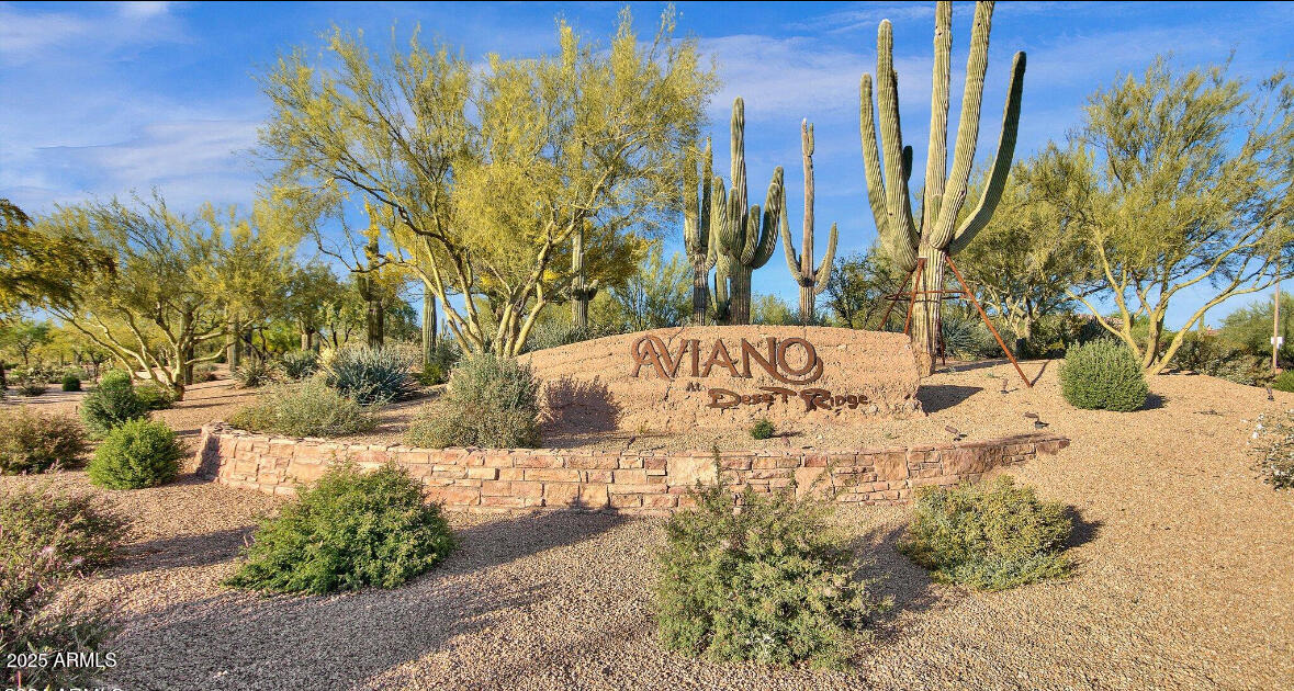 3812 E PARKSIDE Lane