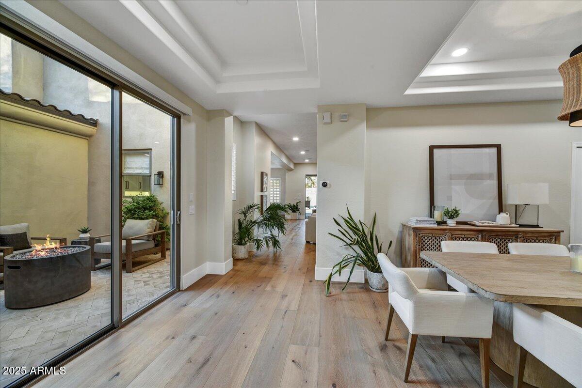 3812 E PARKSIDE Lane