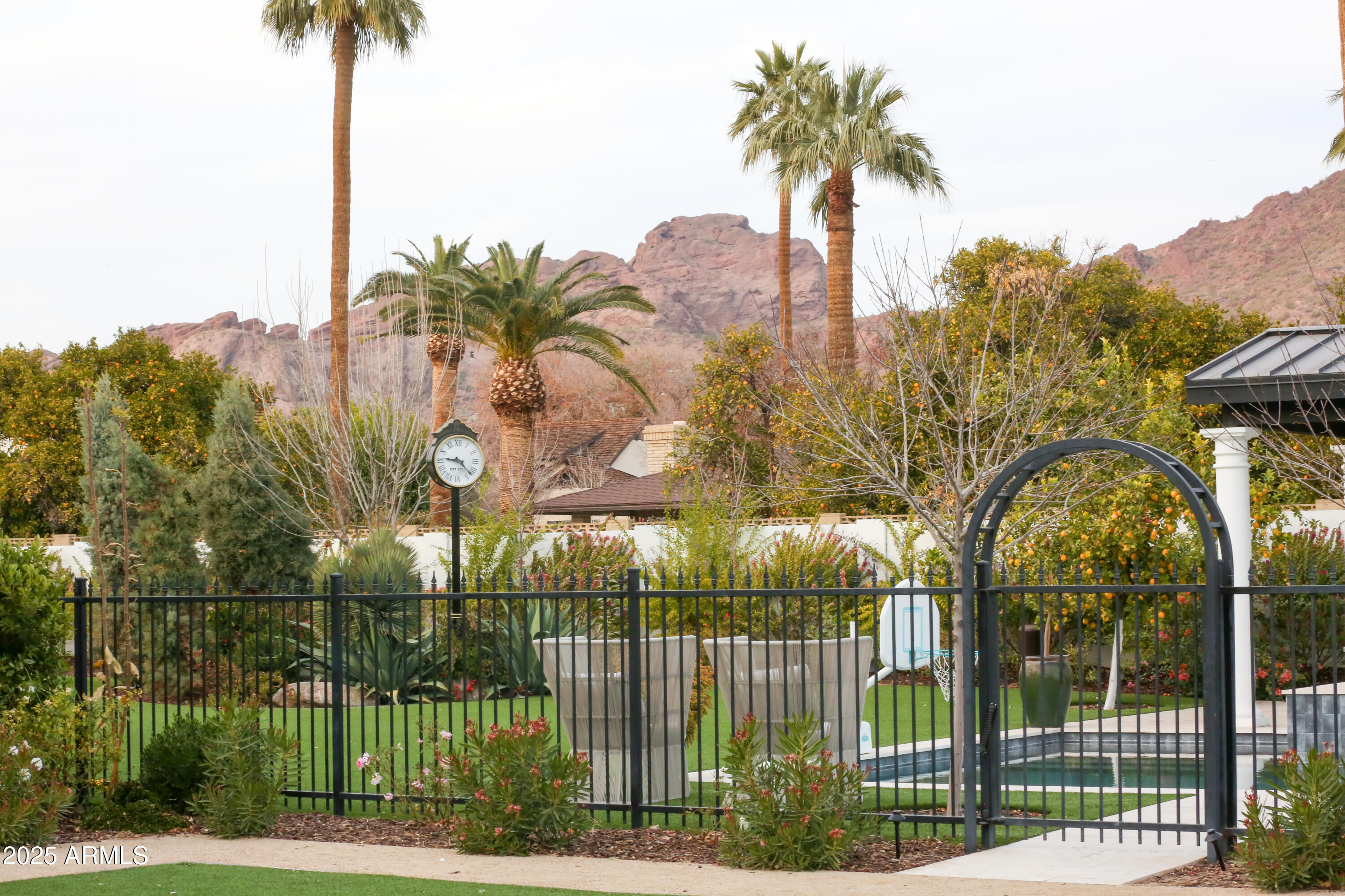 5144 E Calle Del Medio --