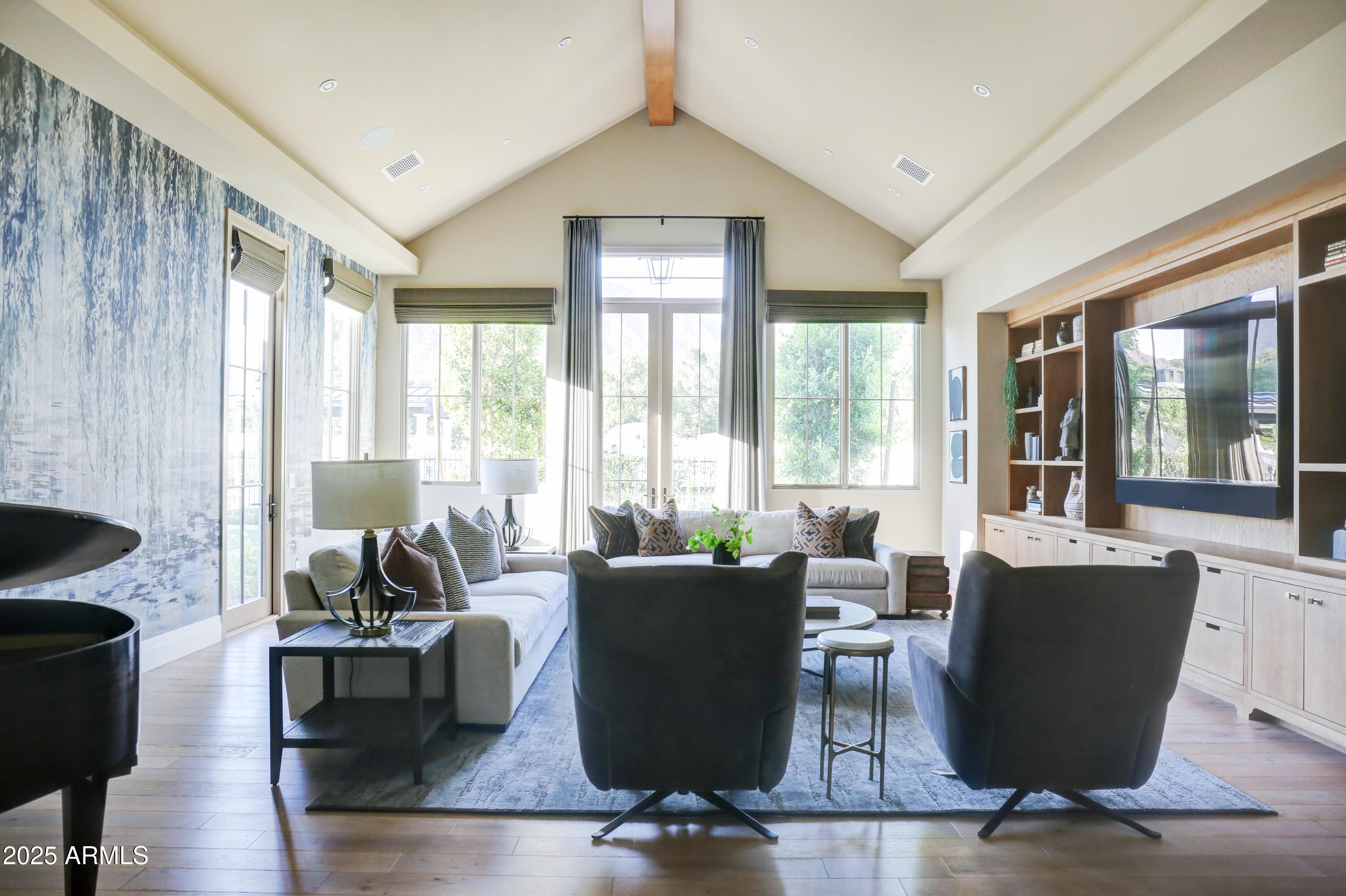 5144 E Calle Del Medio --