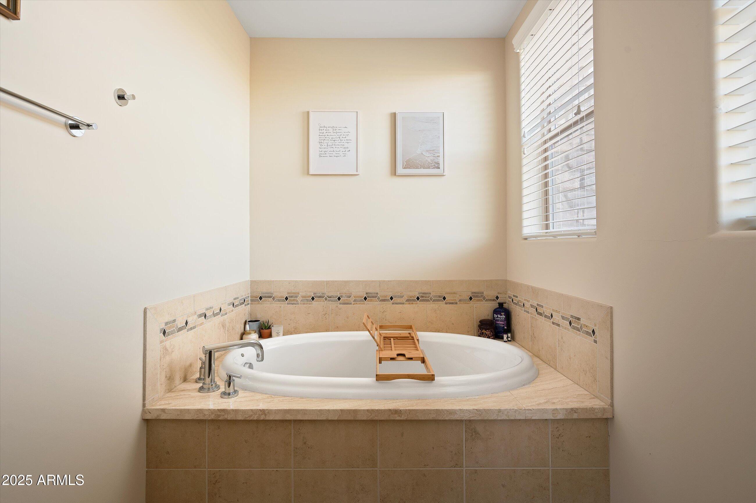 4931 N WOODMERE FAIRWAY -- # 1001