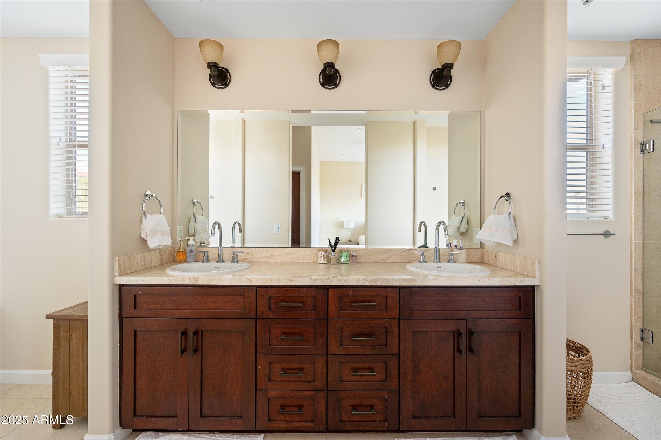 4931 N WOODMERE FAIRWAY -- # 1001