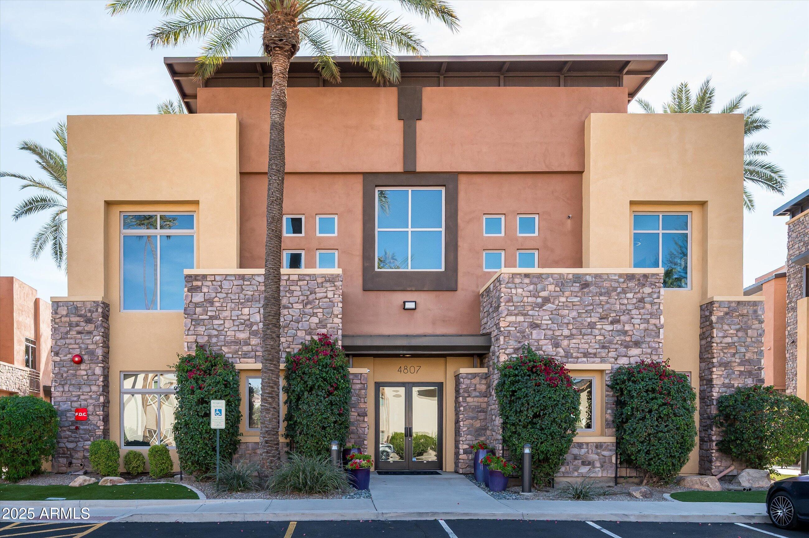 4931 N WOODMERE FAIRWAY -- # 1001