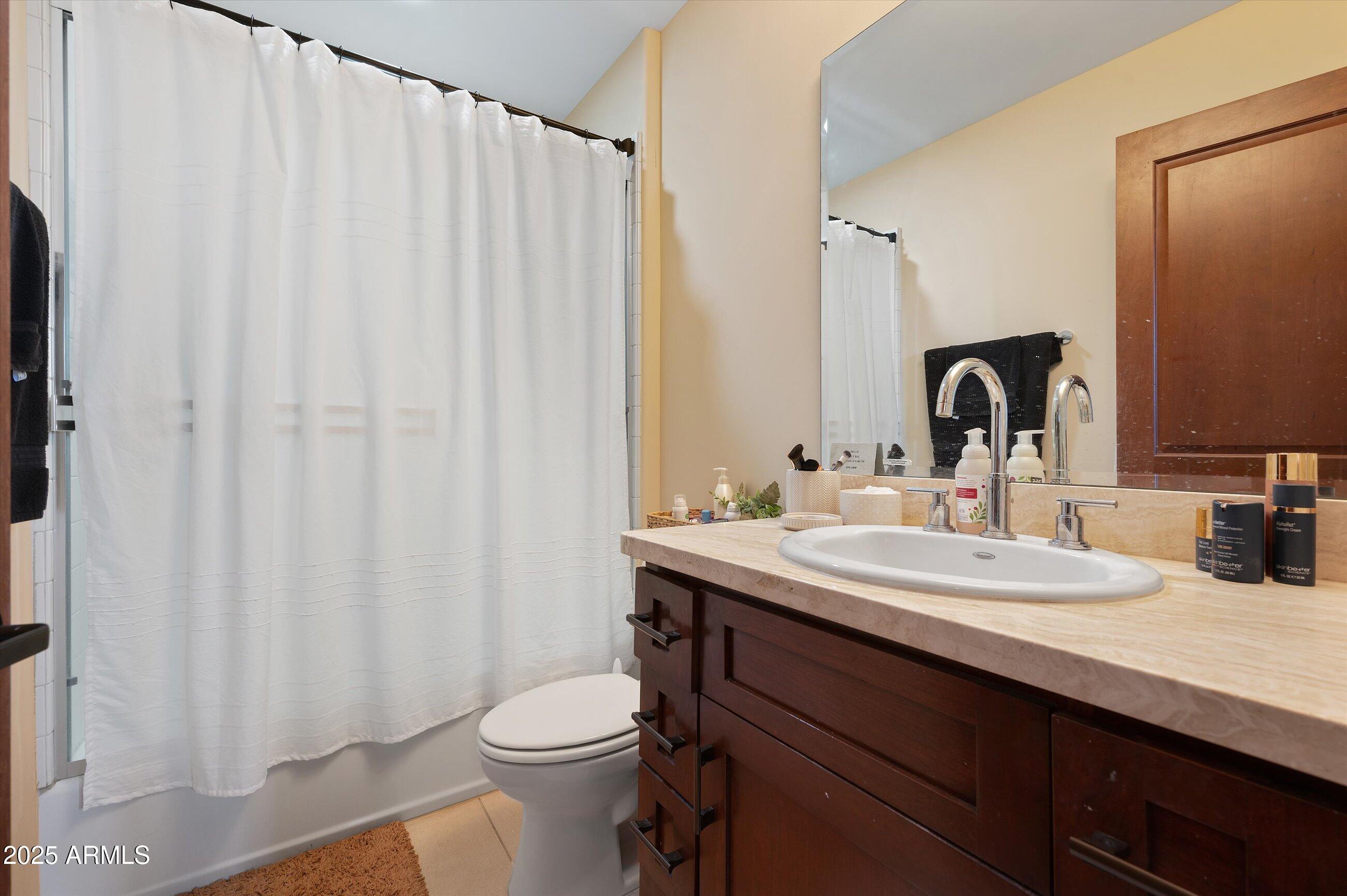 4931 N WOODMERE FAIRWAY -- # 1001