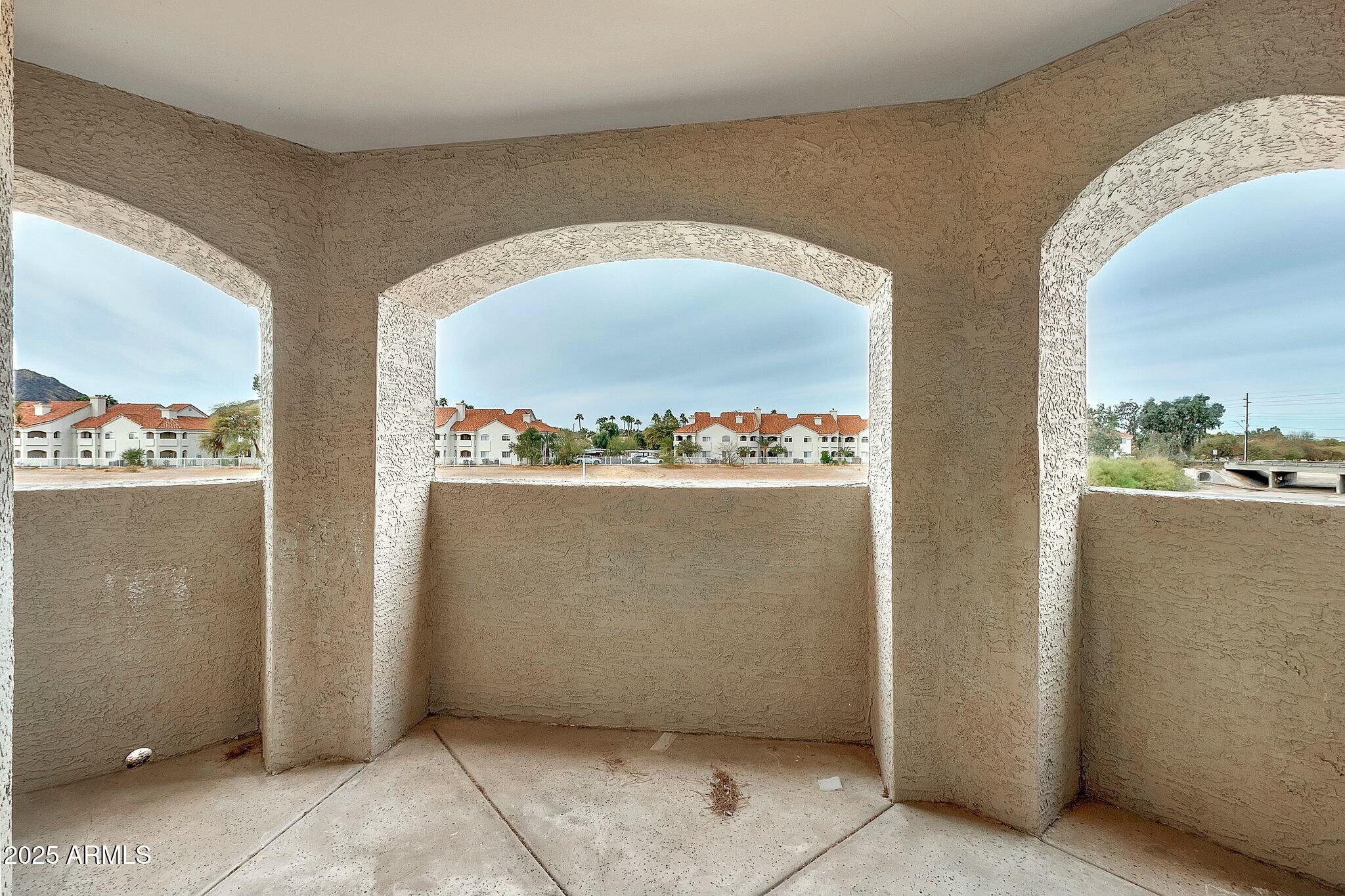 5249 E SHEA Boulevard # 214