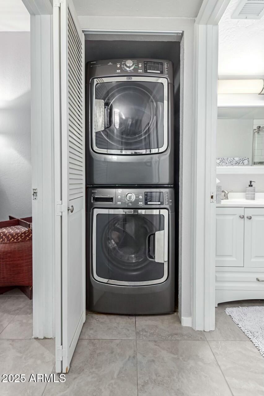 355 E THOMAS Road # B110