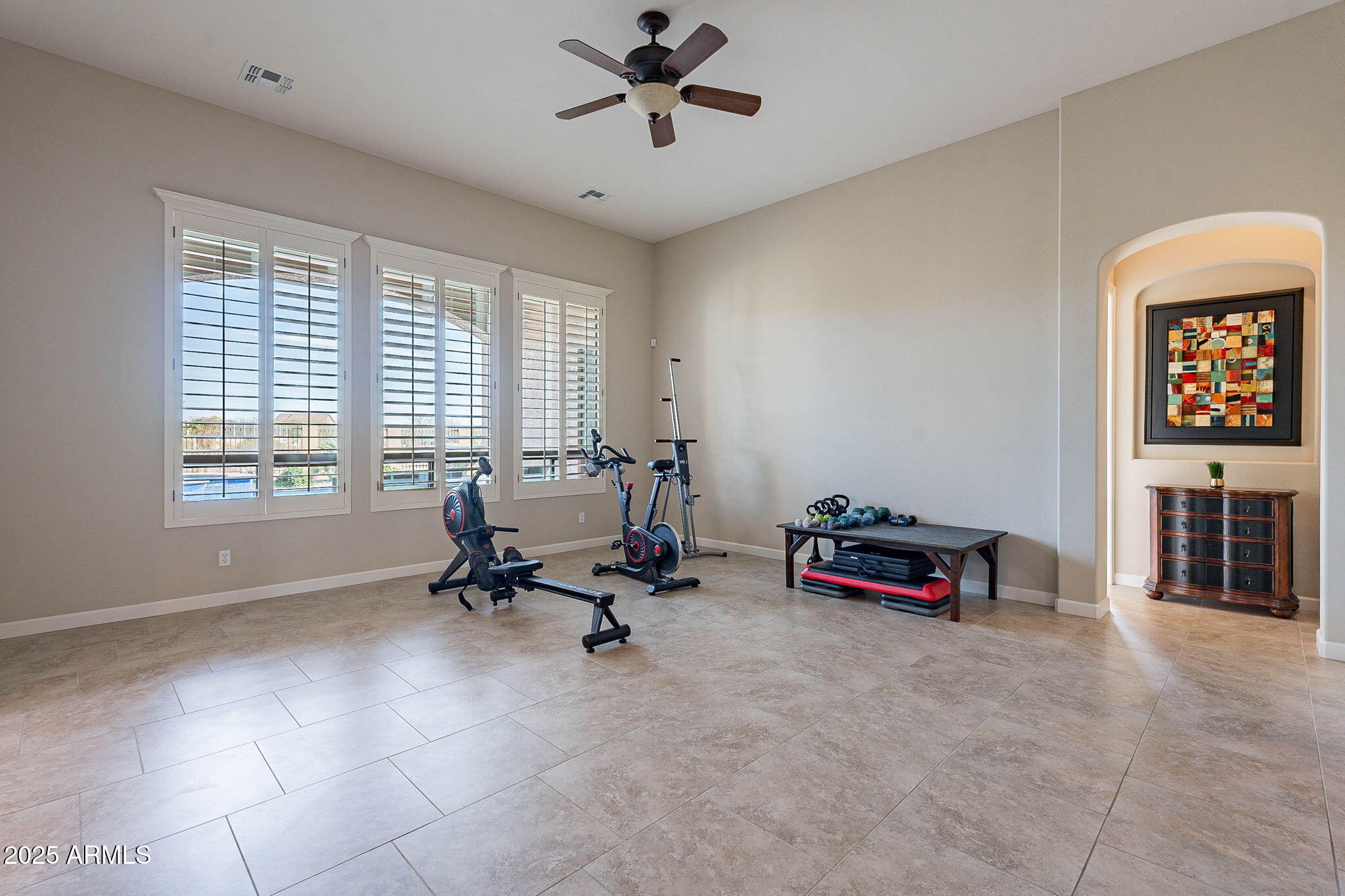 8525 E LYNWOOD Street