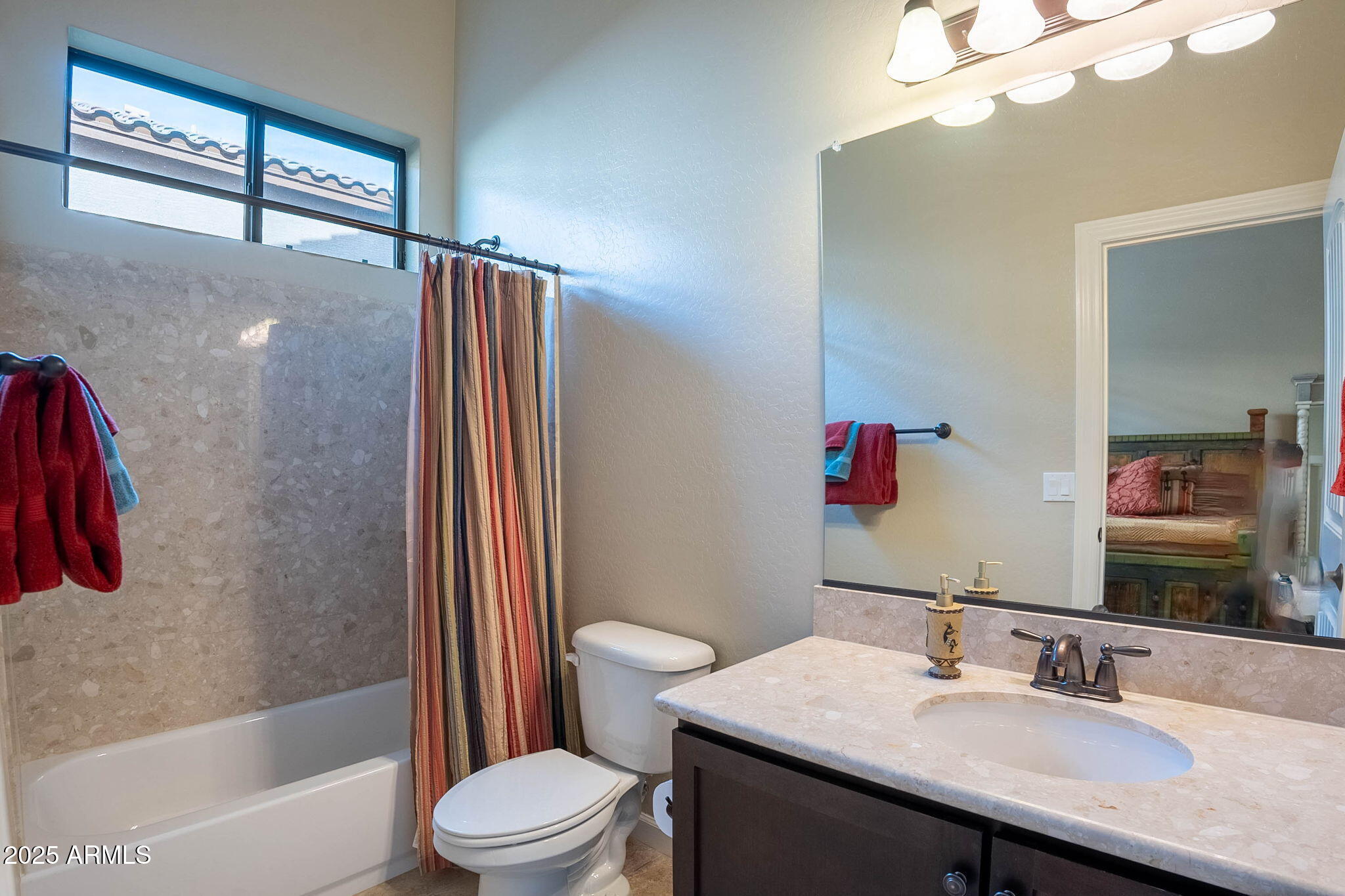 8525 E LYNWOOD Street