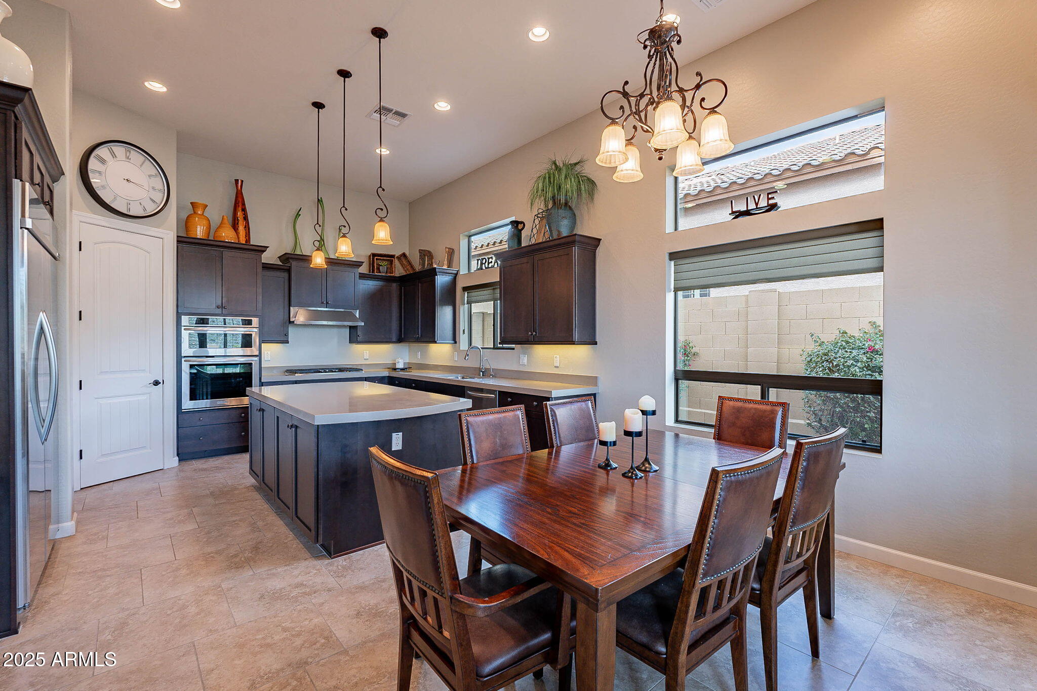 8525 E LYNWOOD Street