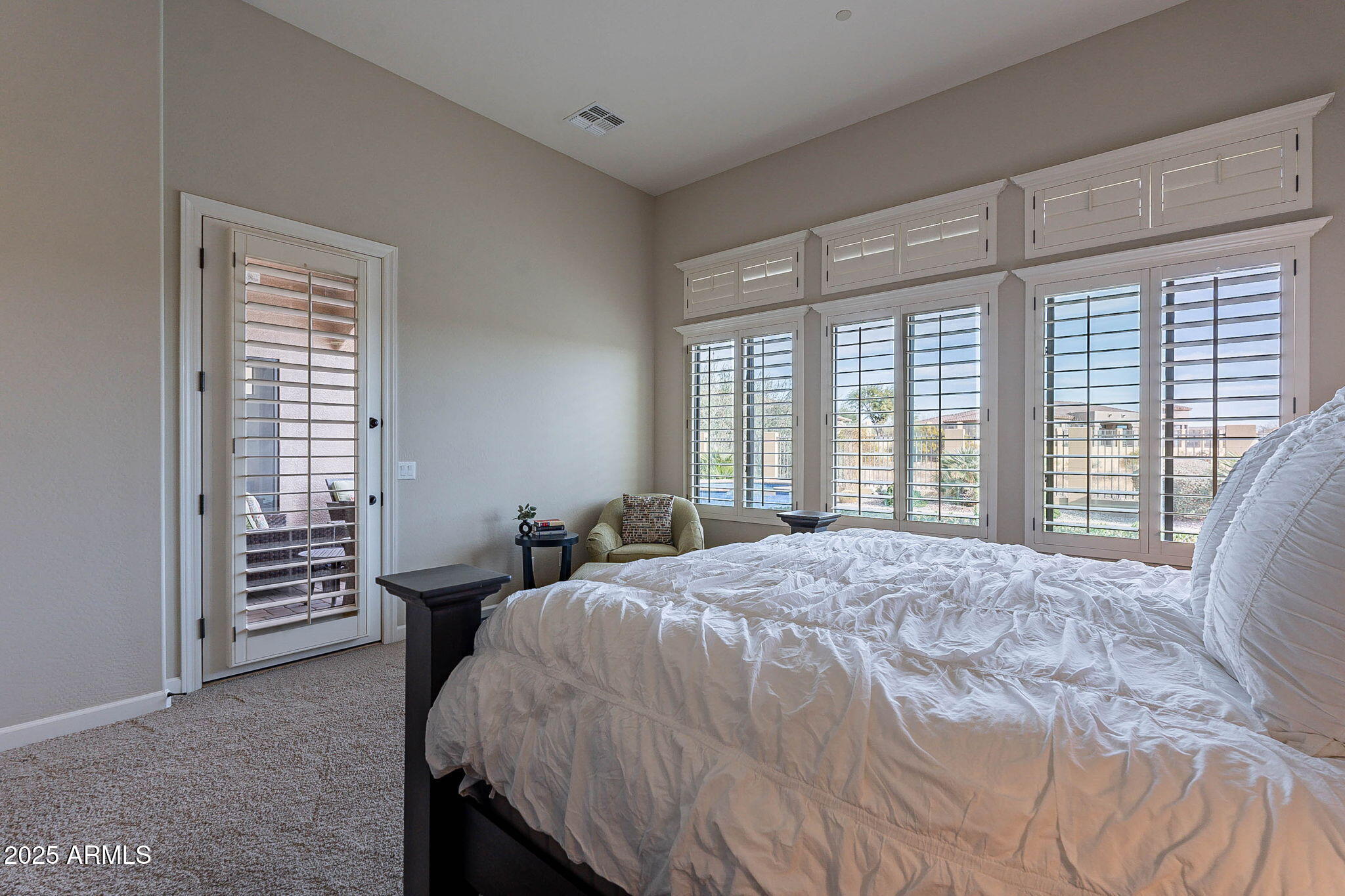 8525 E LYNWOOD Street