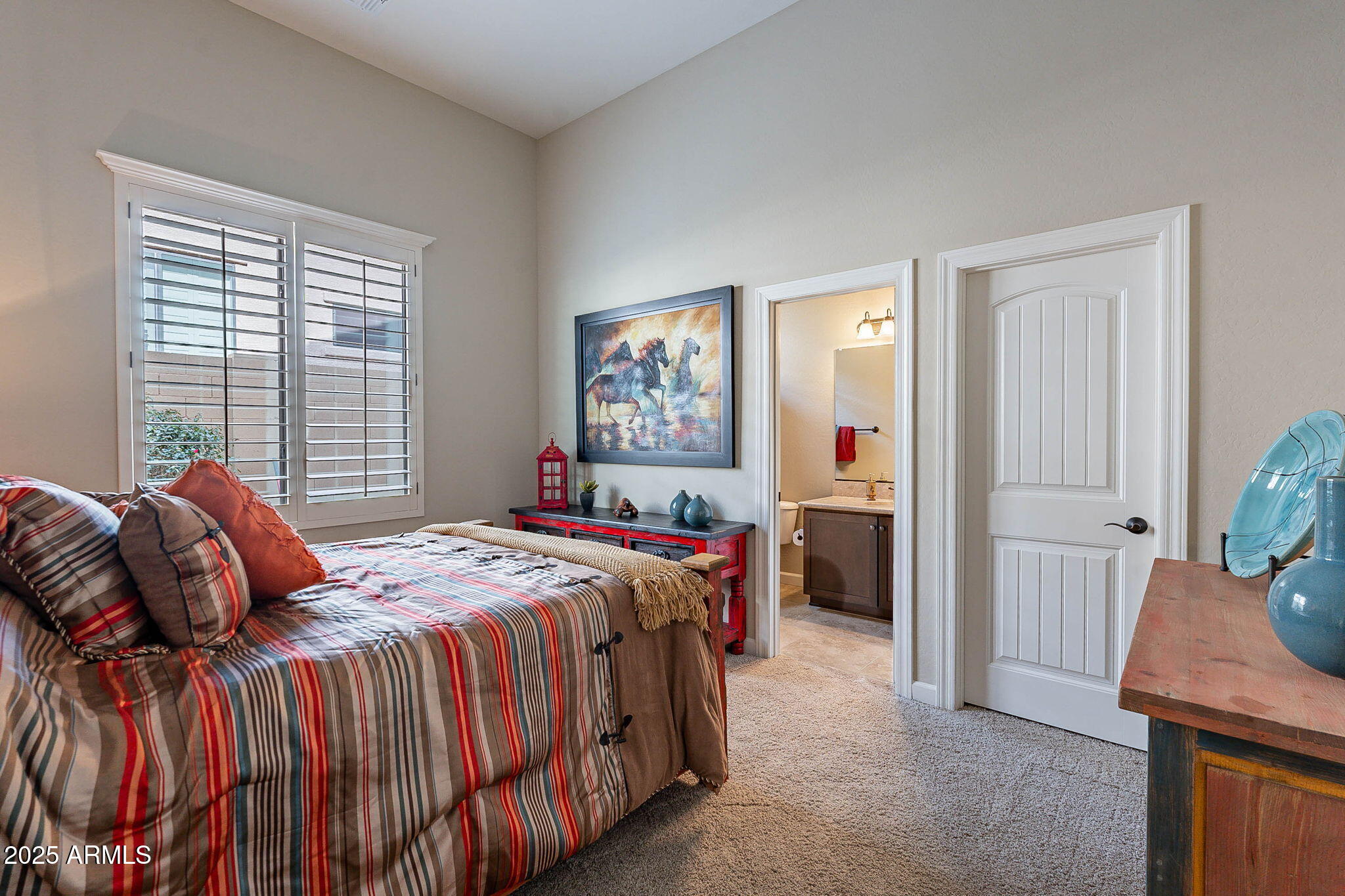 8525 E LYNWOOD Street