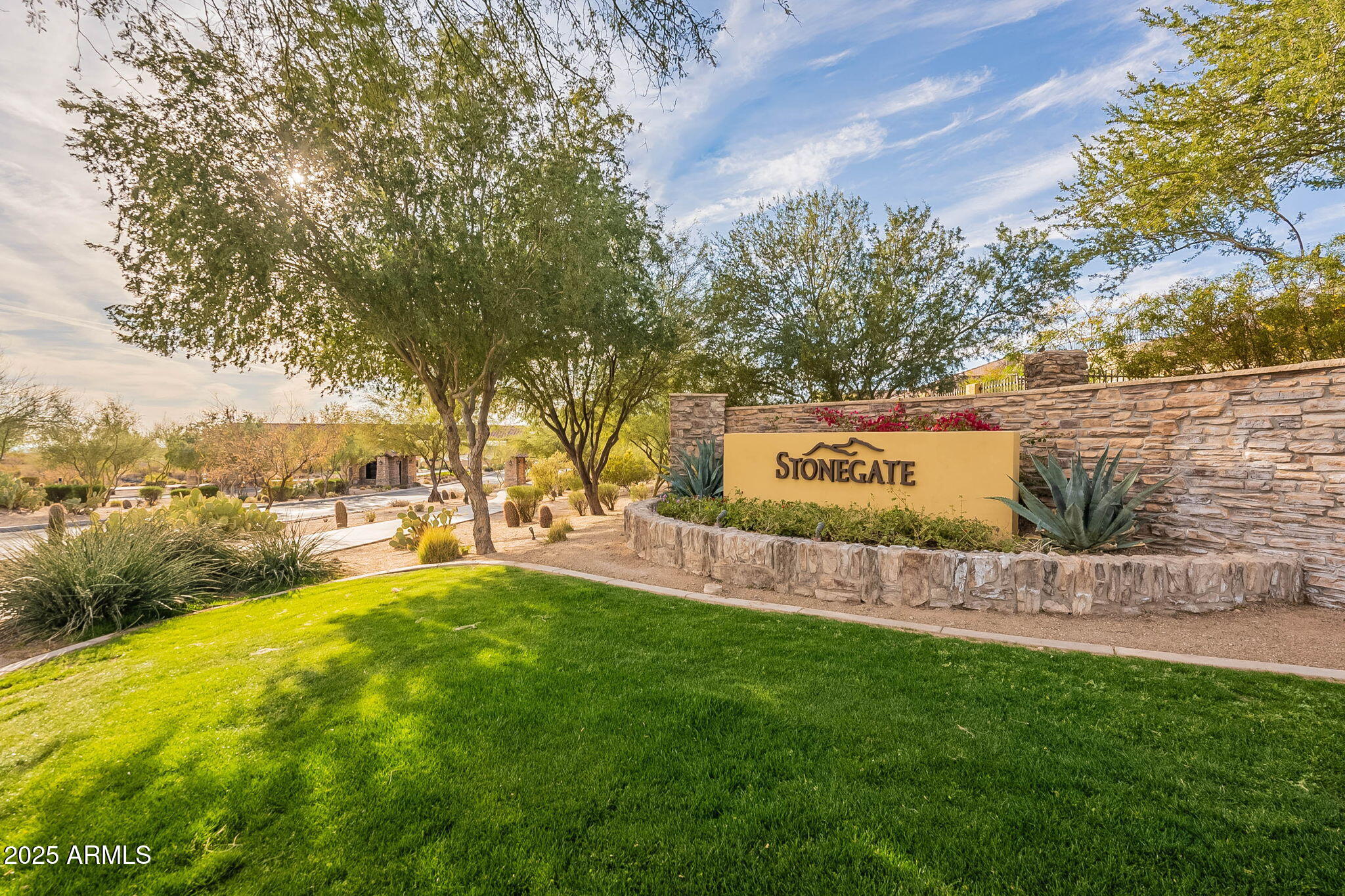 8525 E LYNWOOD Street