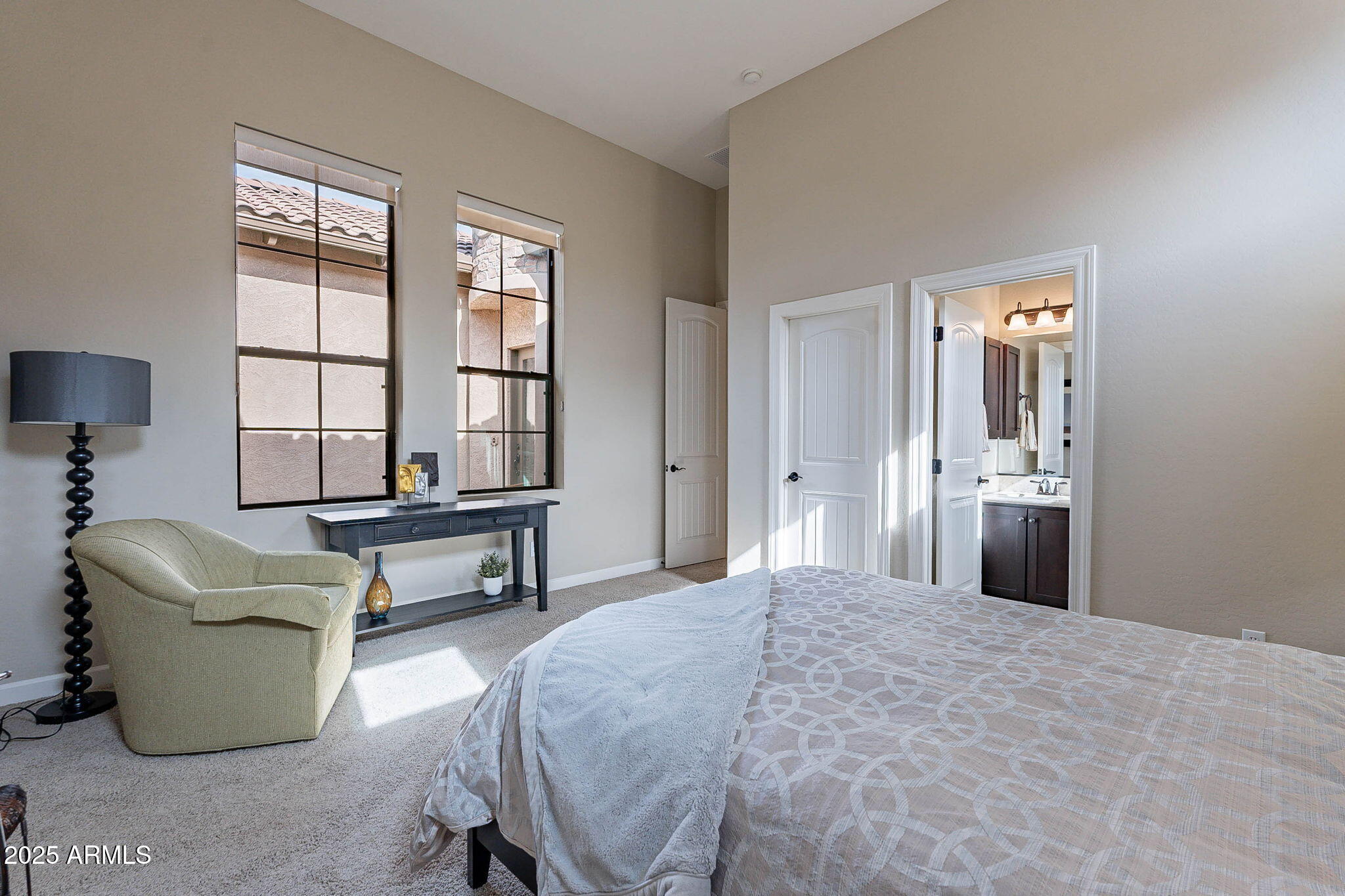 8525 E LYNWOOD Street