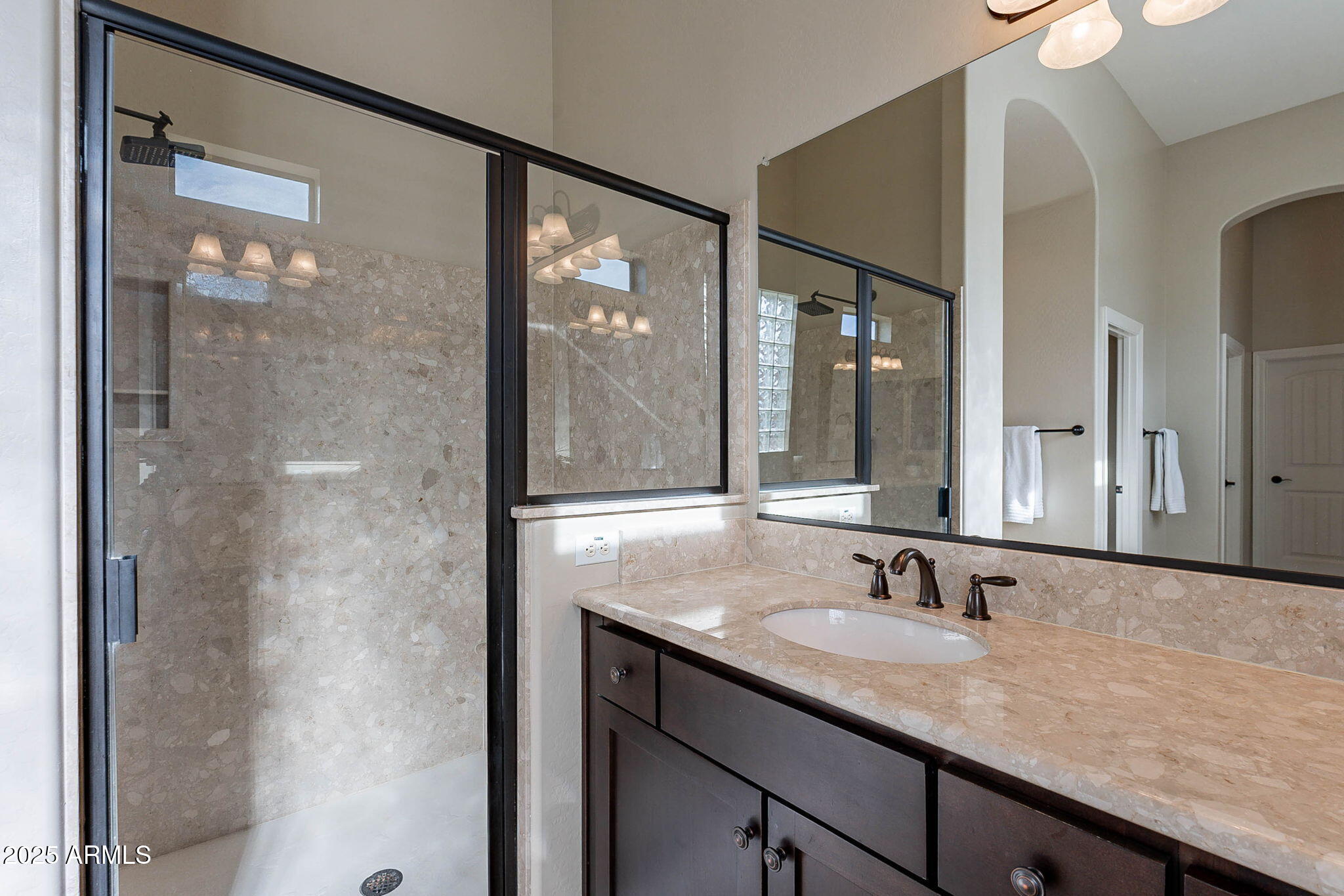 8525 E LYNWOOD Street