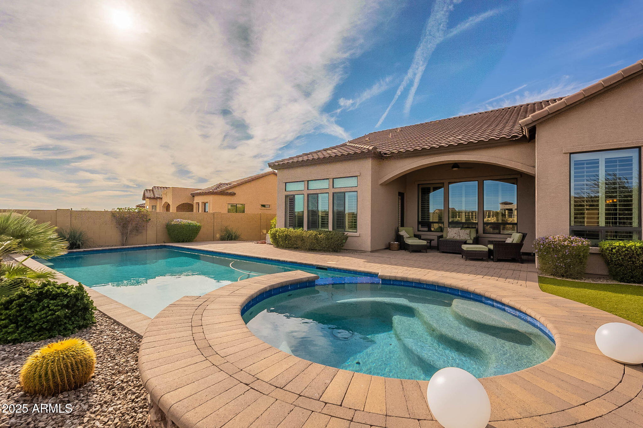 8525 E LYNWOOD Street