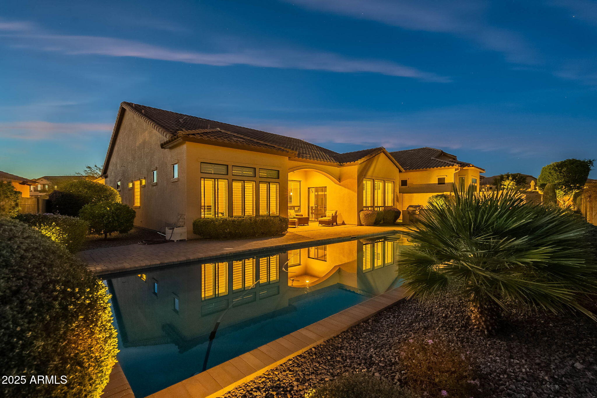 8525 E LYNWOOD Street