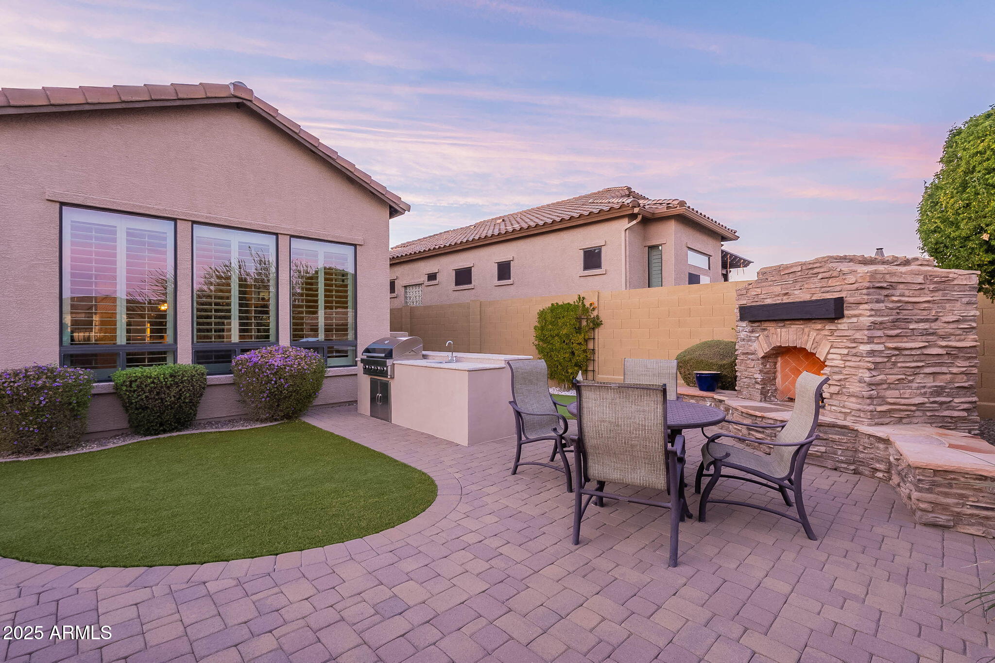 8525 E LYNWOOD Street