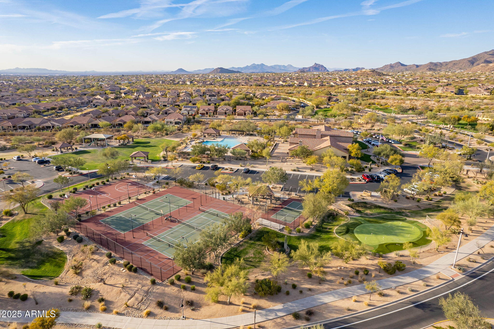 8525 E LYNWOOD Street