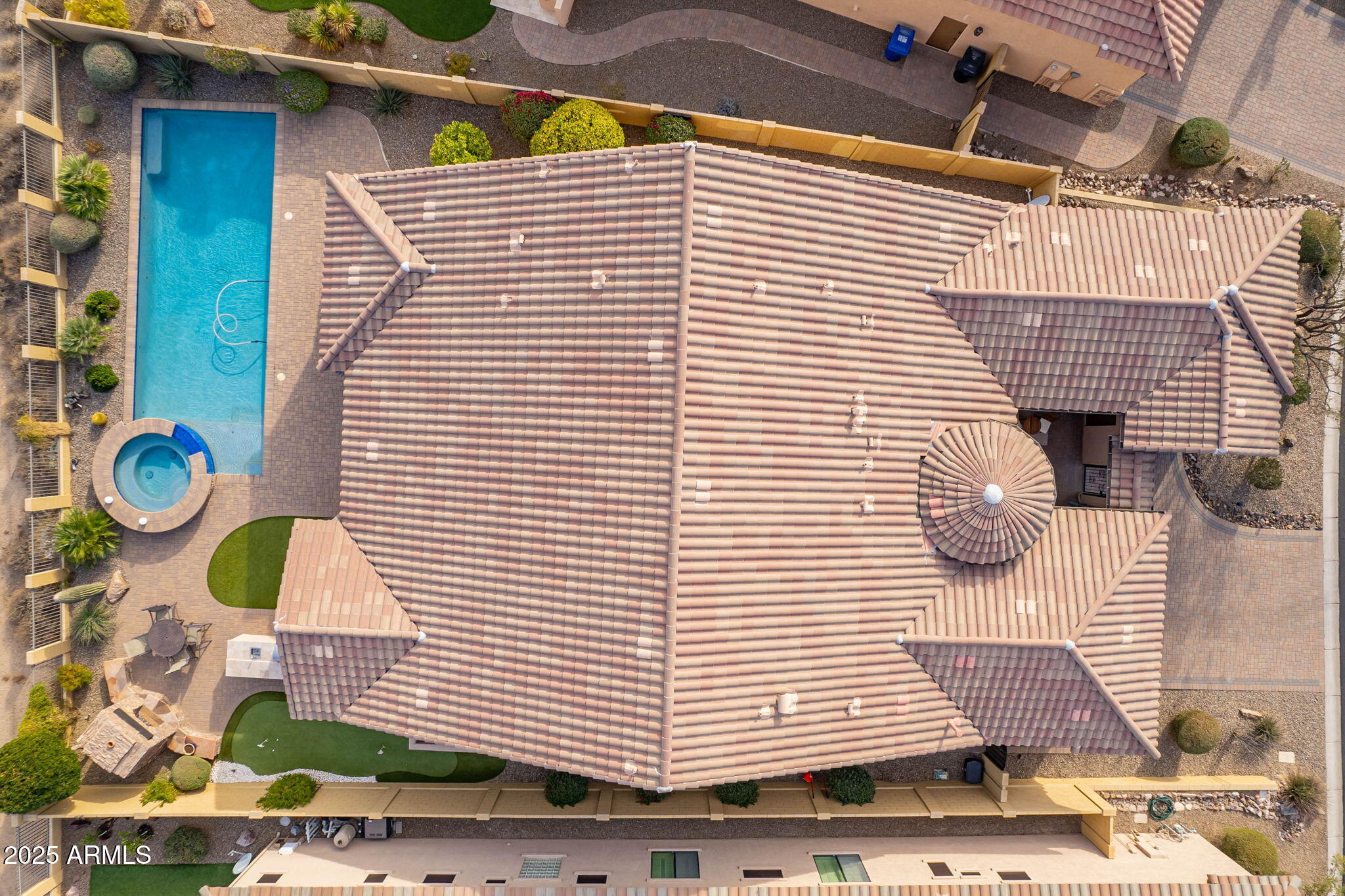 8525 E LYNWOOD Street