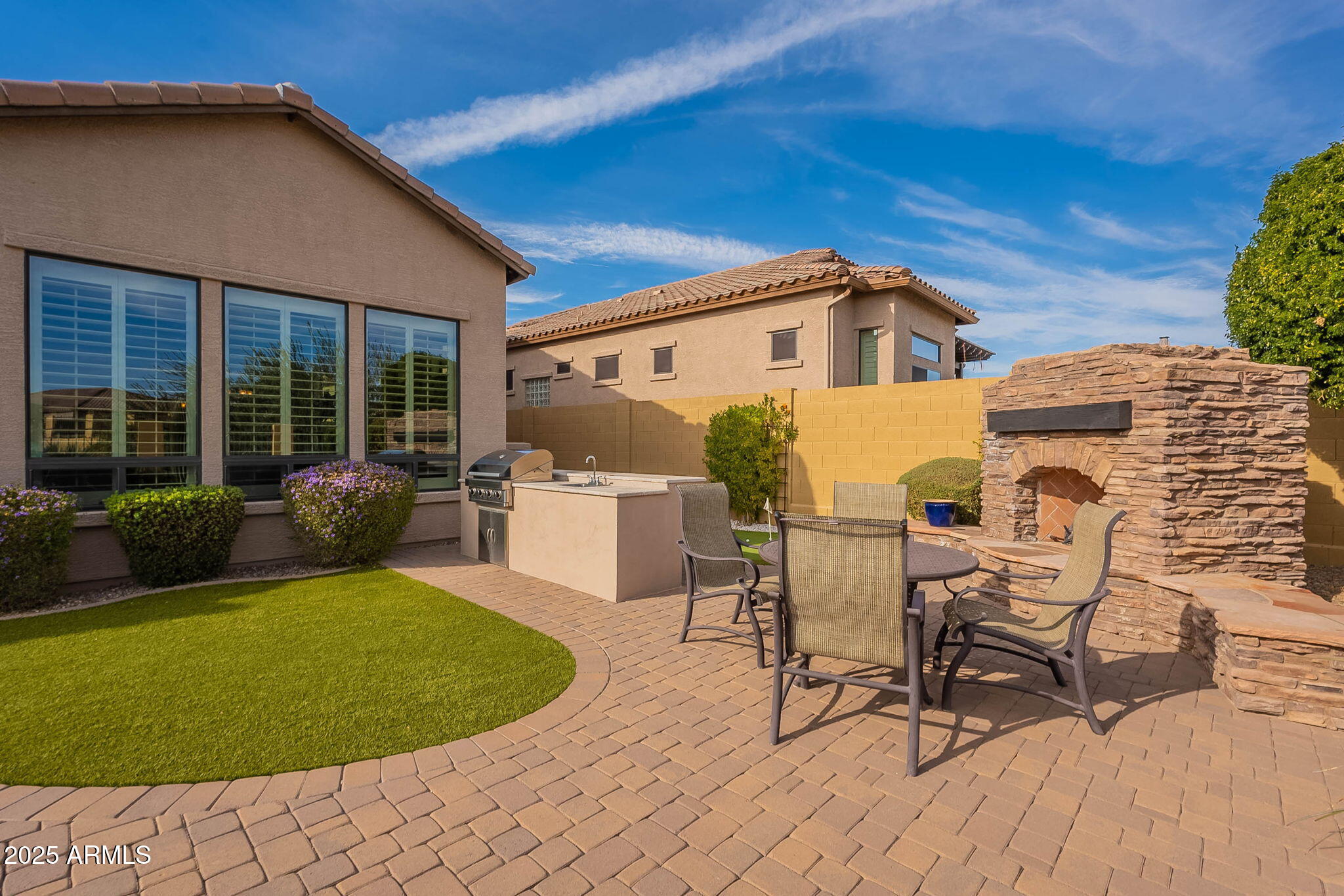 8525 E LYNWOOD Street