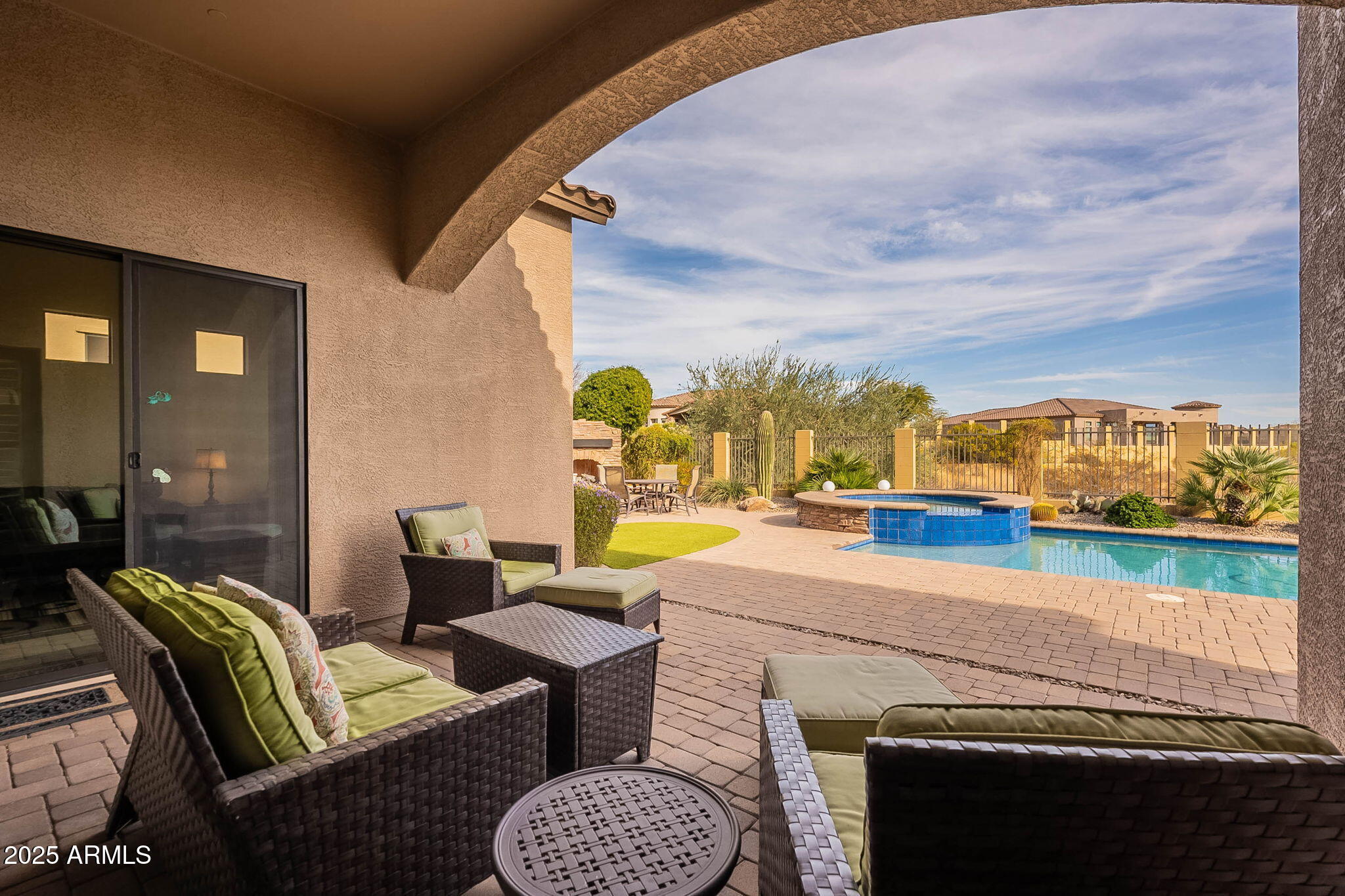 8525 E LYNWOOD Street