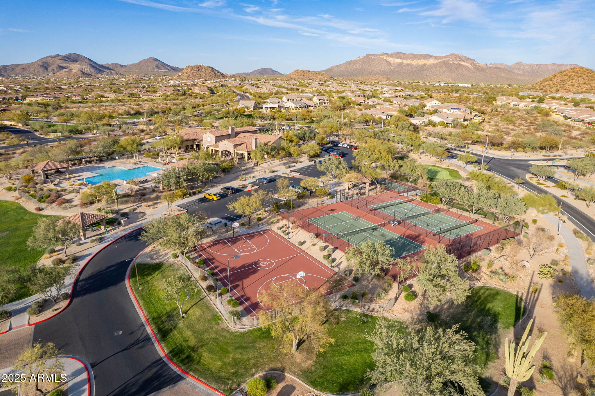 8525 E LYNWOOD Street