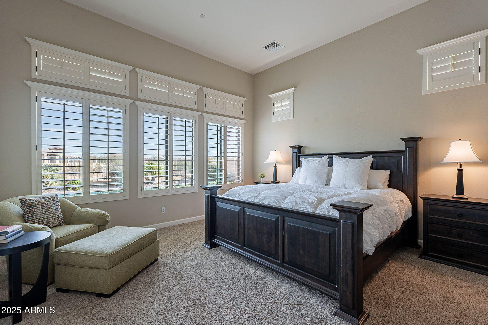 8525 E LYNWOOD Street