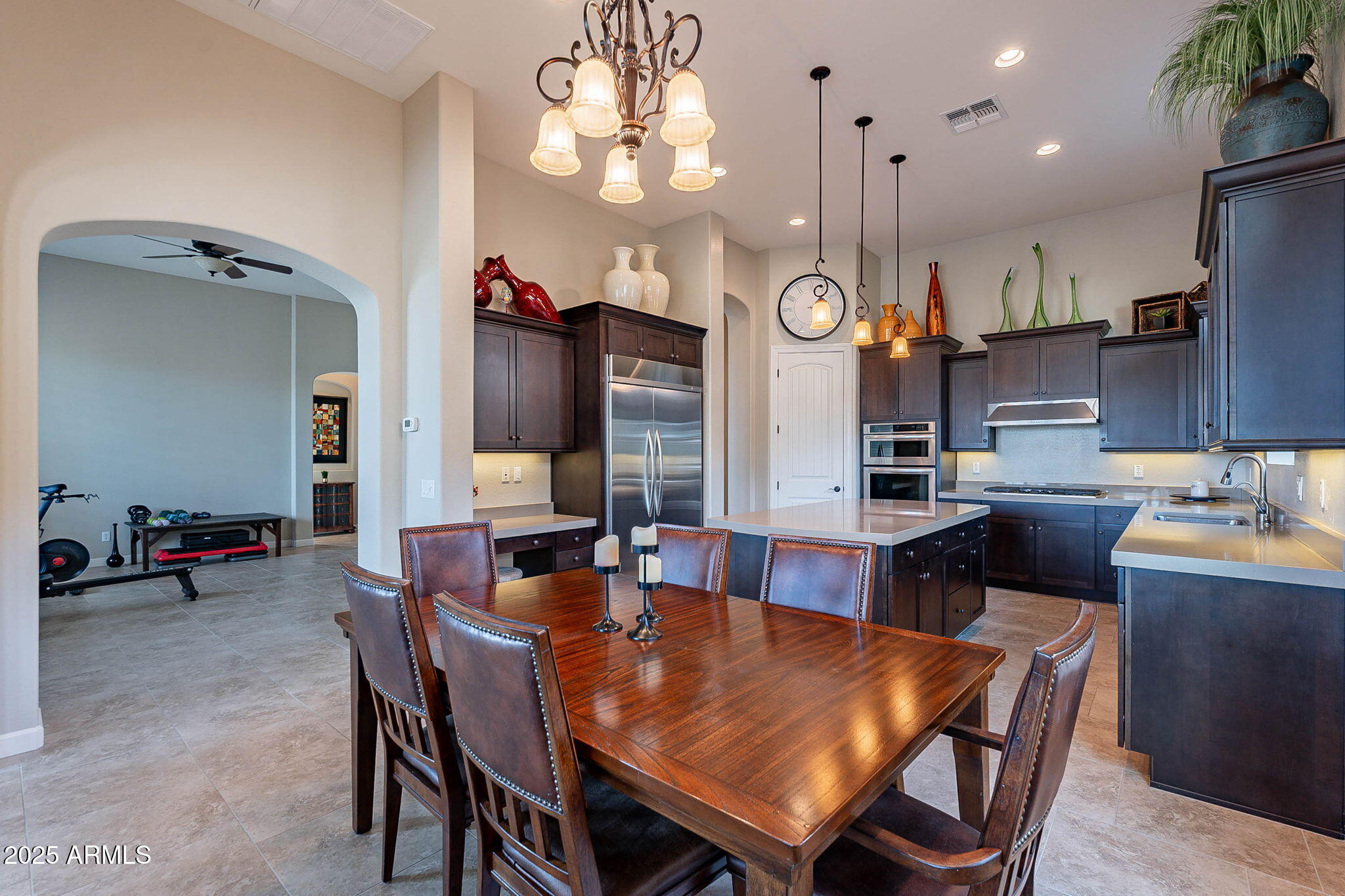 8525 E LYNWOOD Street