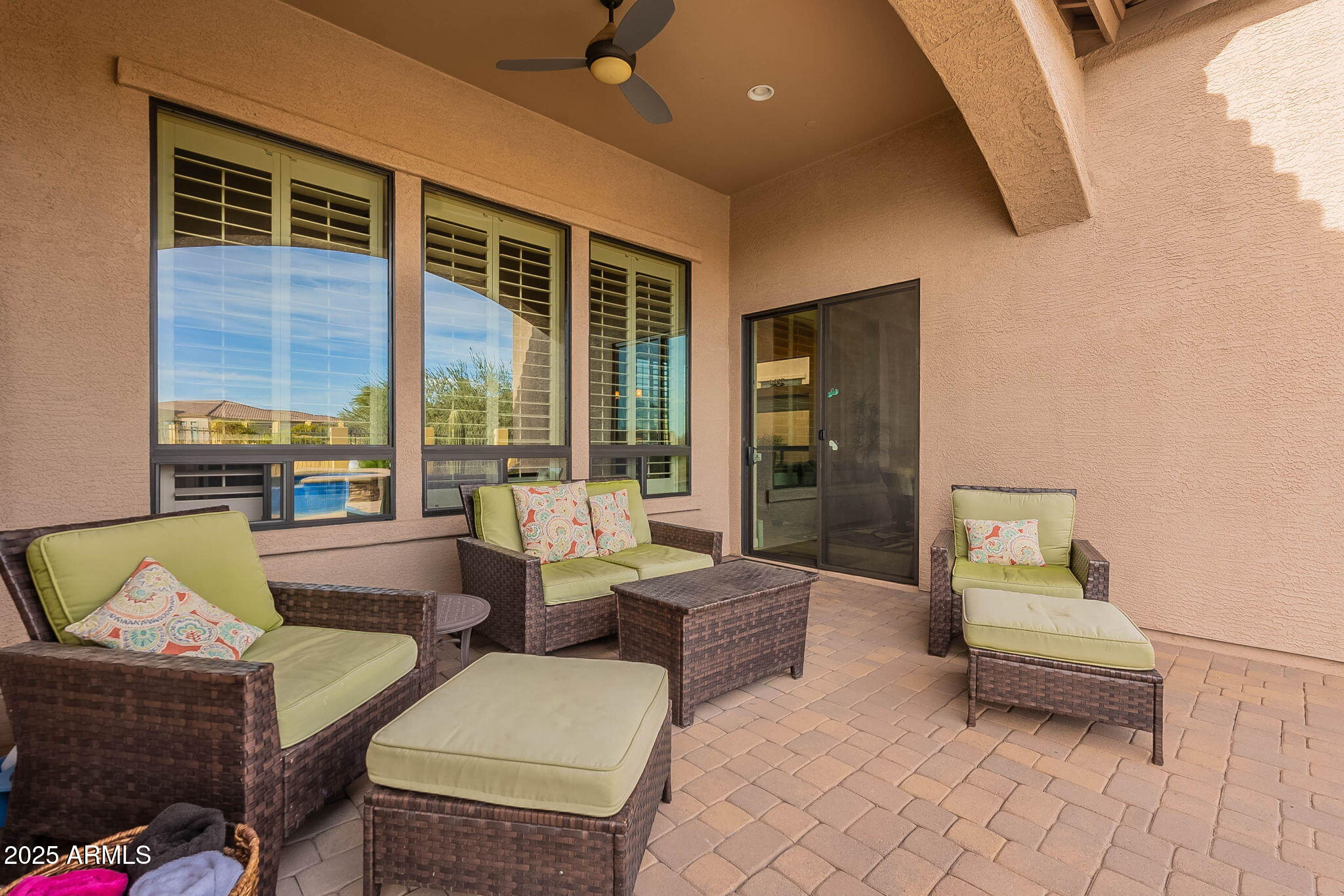 8525 E LYNWOOD Street