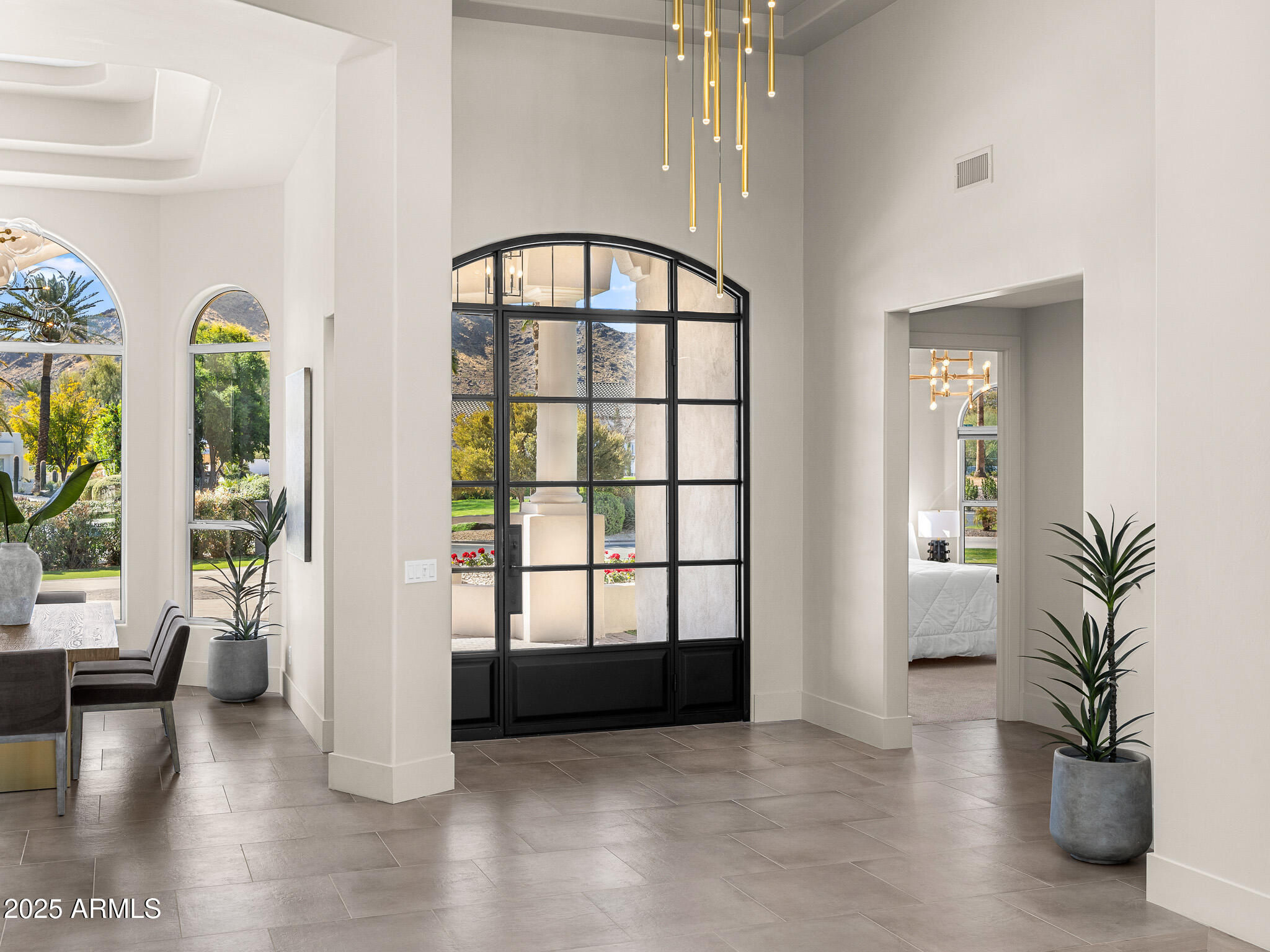 8315 N SENDERO TRES M --