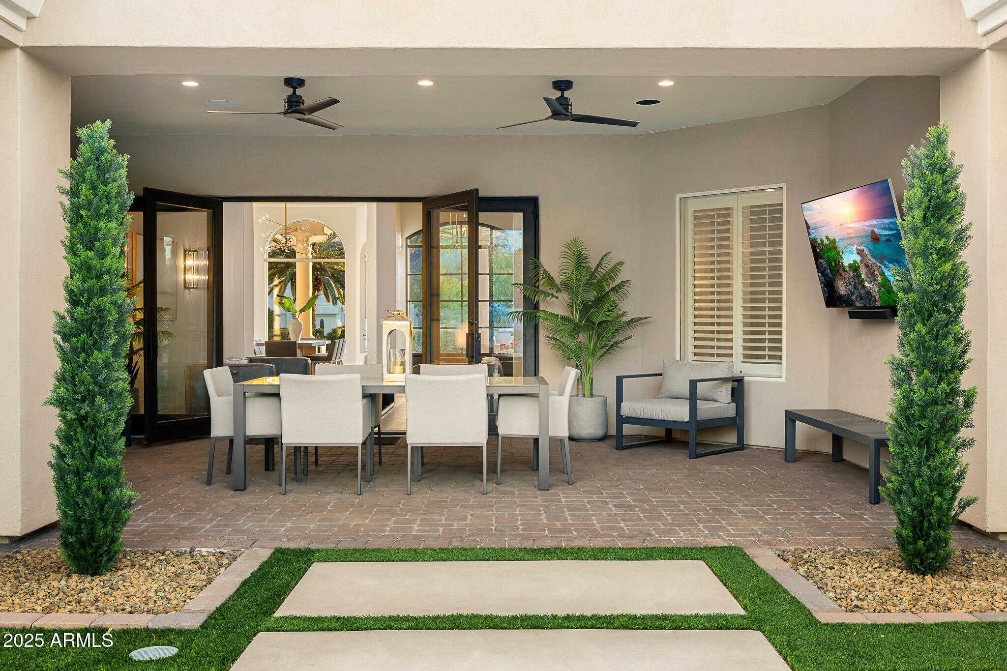 8315 N SENDERO TRES M --