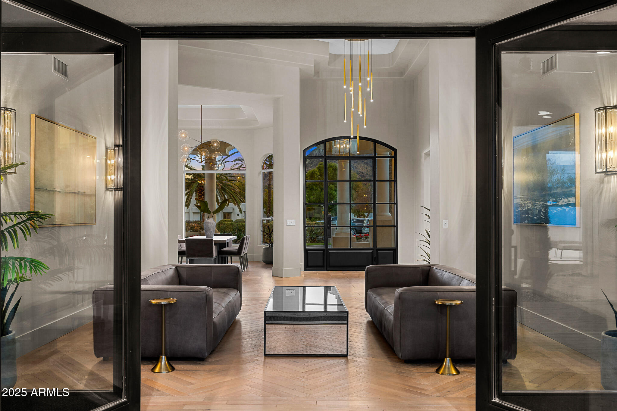 8315 N SENDERO TRES M --