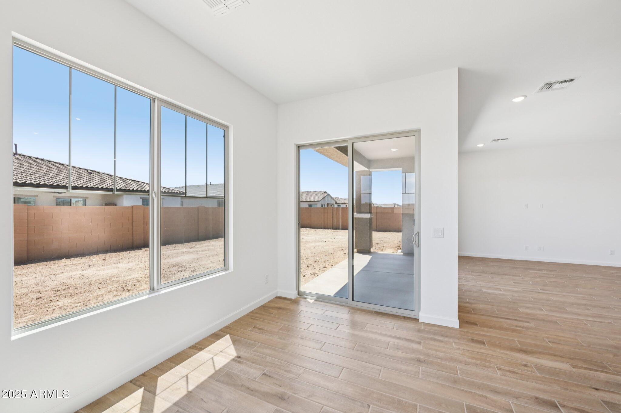 22961 E TWIN ACRES Drive