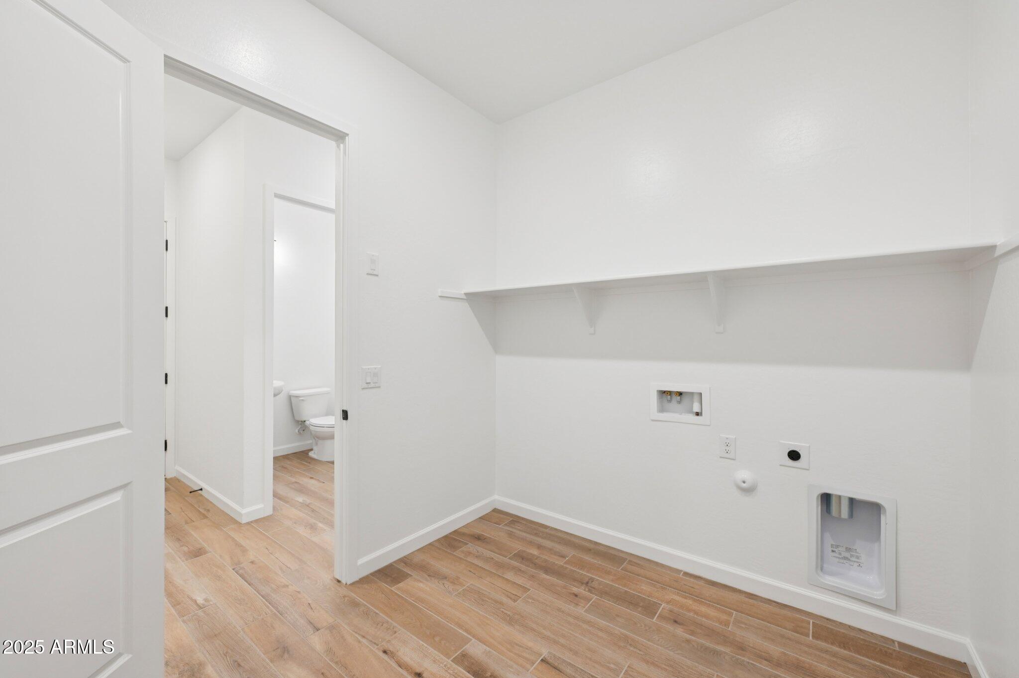 22961 E TWIN ACRES Drive