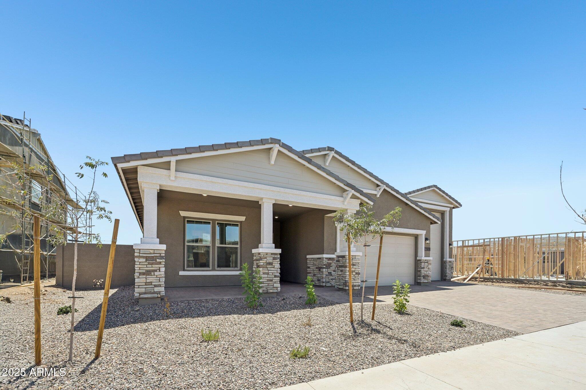 22961 E TWIN ACRES Drive