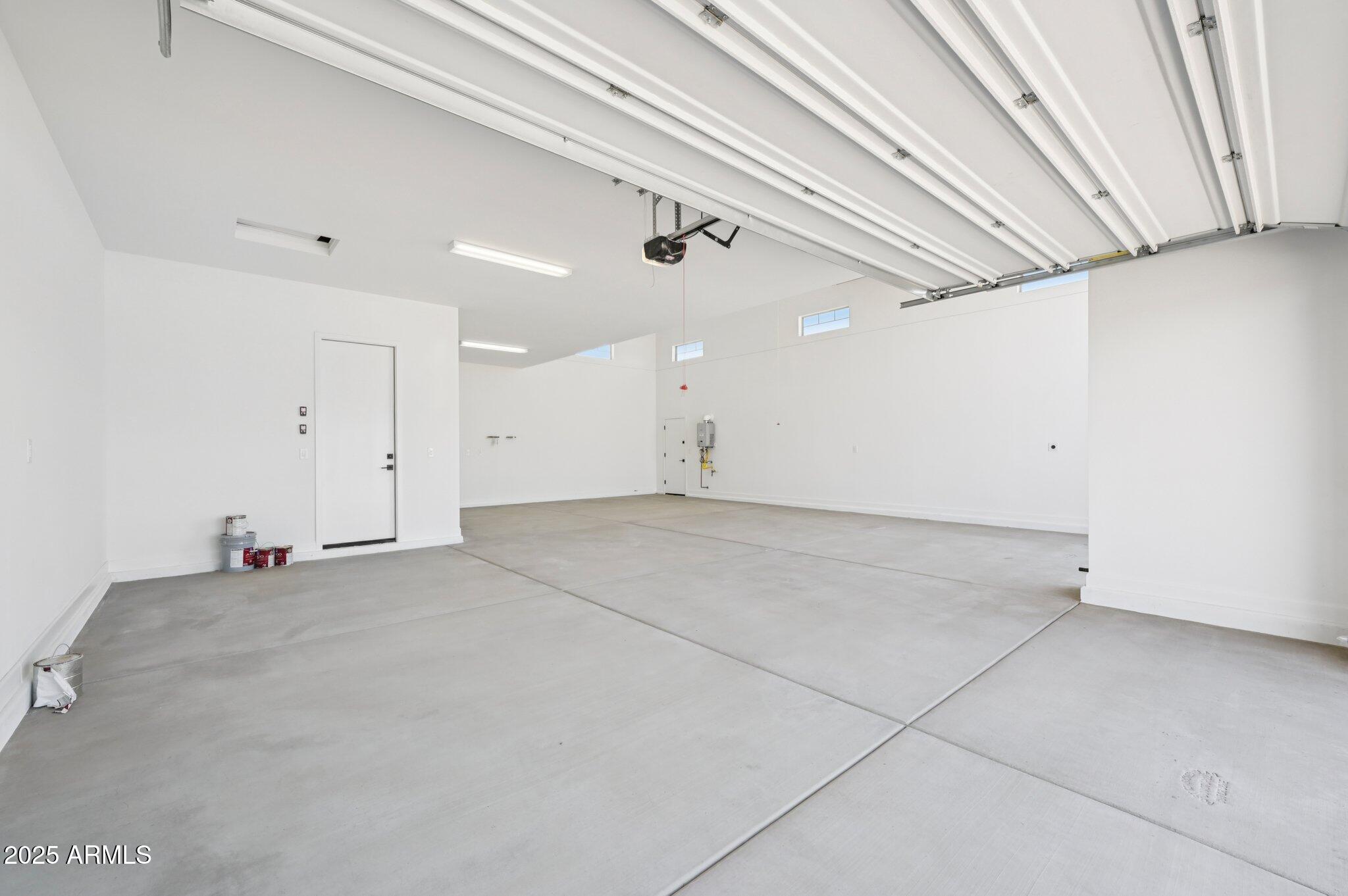 22961 E TWIN ACRES Drive