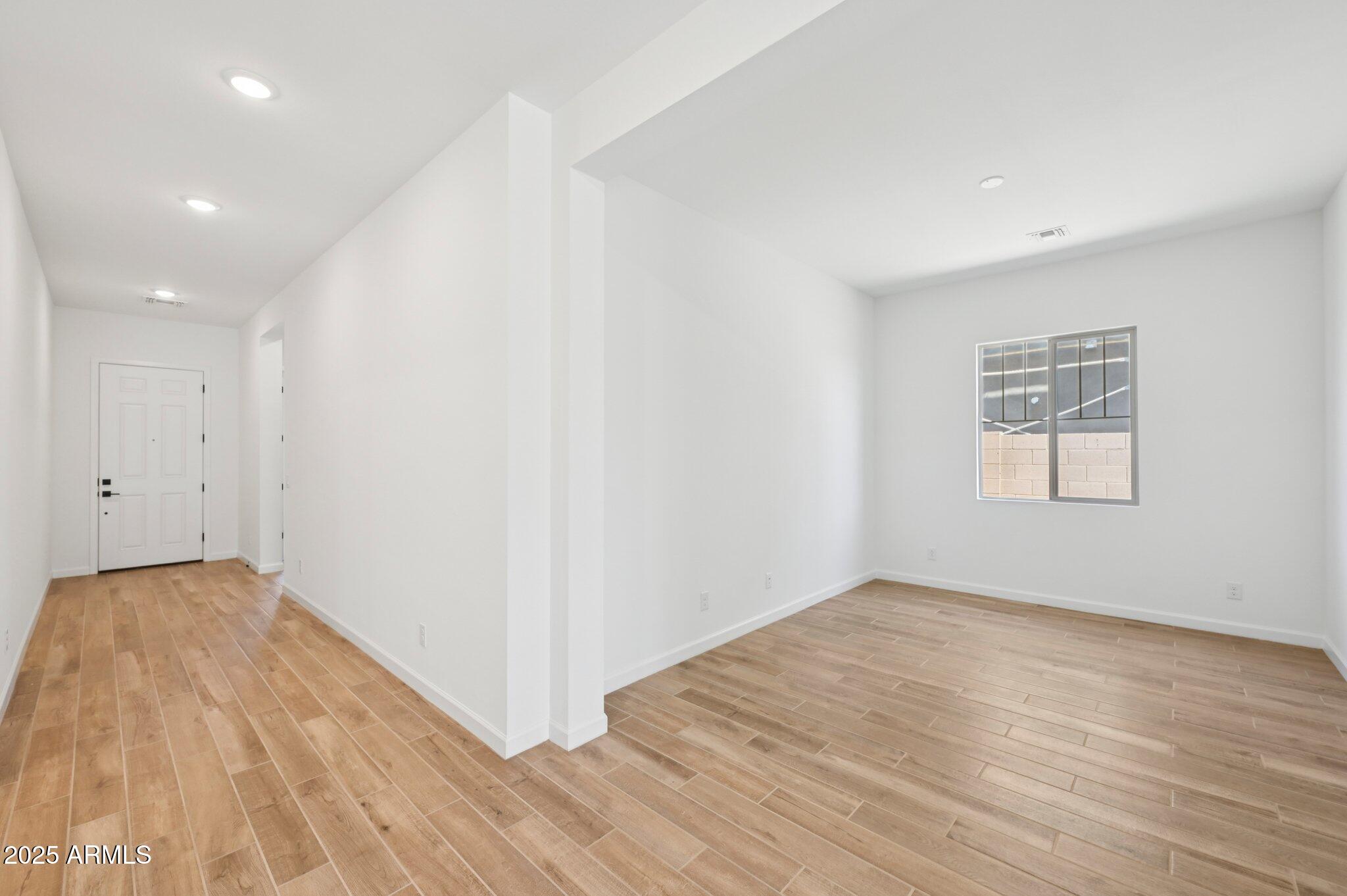 22961 E TWIN ACRES Drive