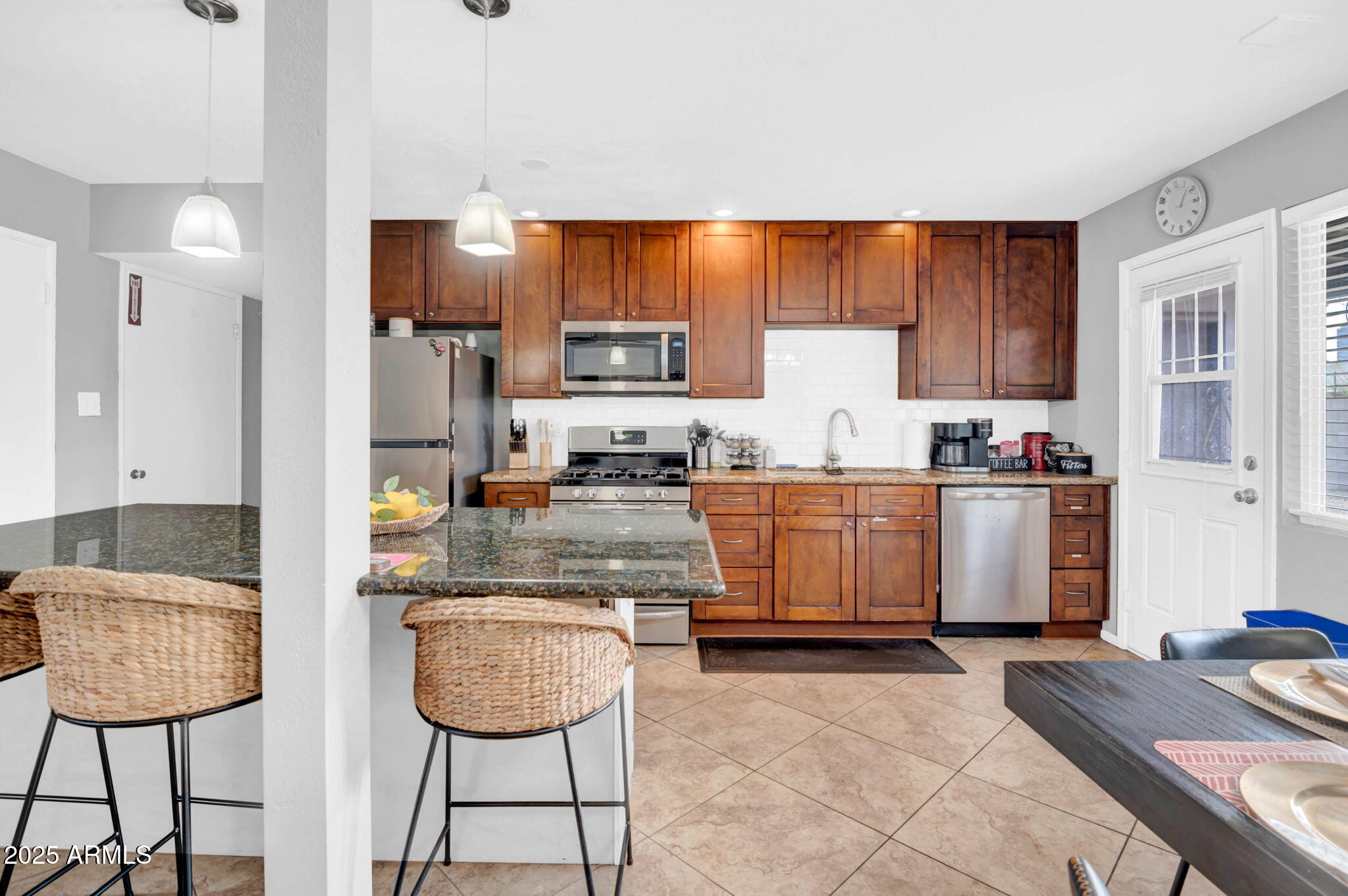 443 W MULBERRY Drive