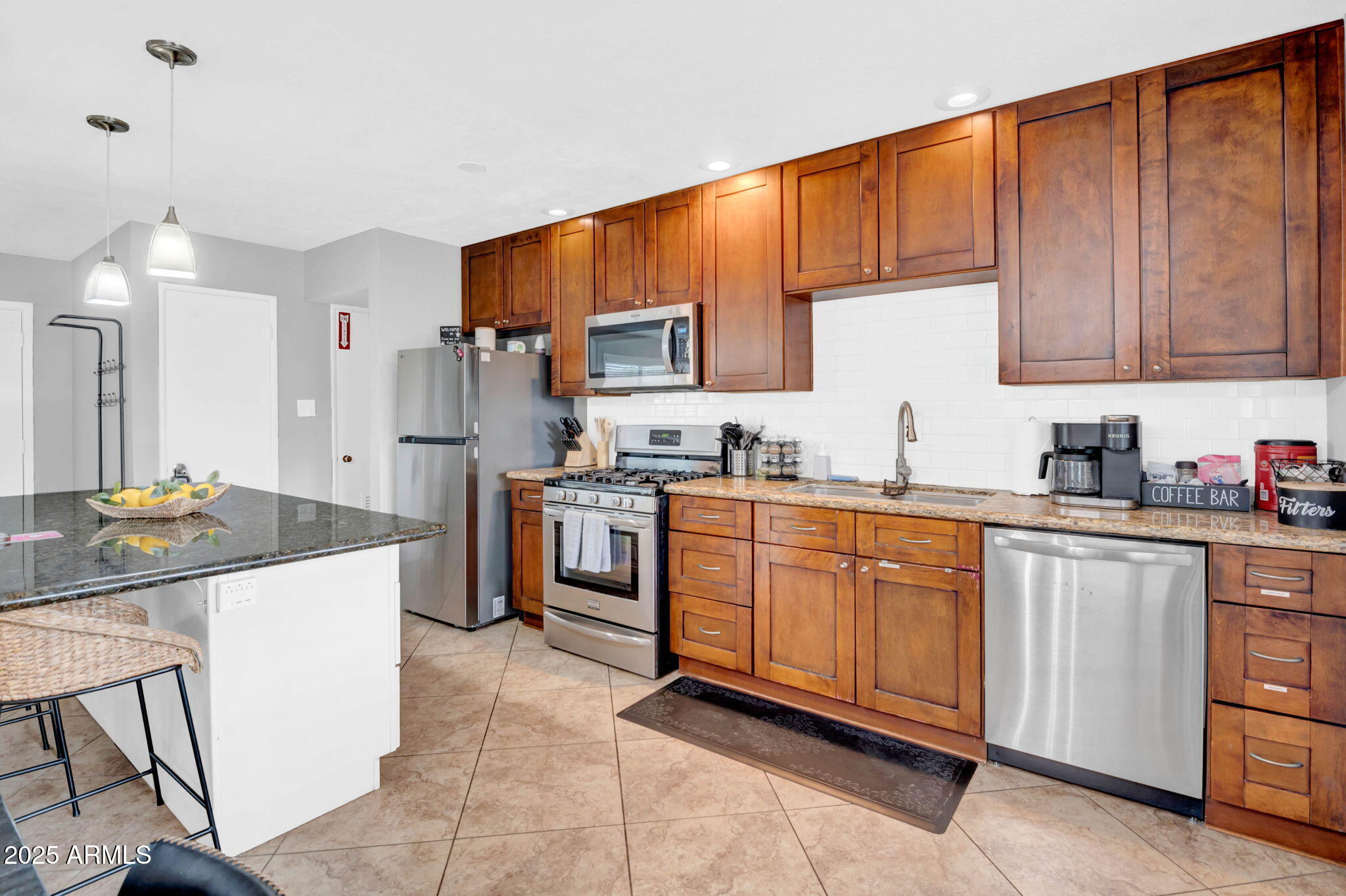 443 W MULBERRY Drive